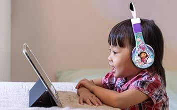 eKids B52 Headphones & Earbuds Angel New