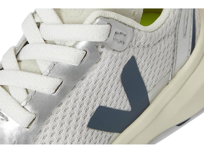 Veja Small Canary Sneaker White Full Size Run New