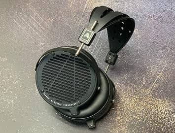 Audeze LCD-2 Classic Headphones & Earbuds Black New