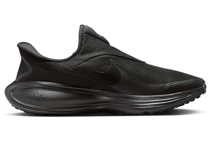 Nike Revolution 8 EasyOn Sneaker Black New