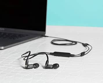 Shure AONIC 3 Headphones & Earbuds Black New
