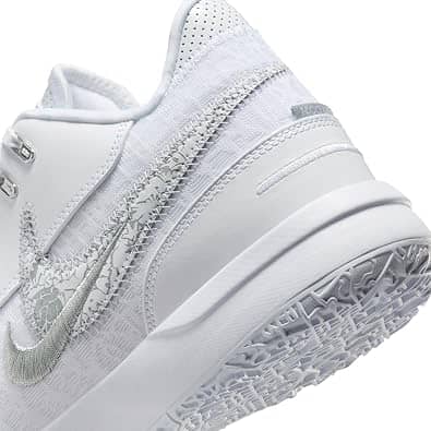 Nike LeBron NXXT Gen AMPD Sneaker White 13 New