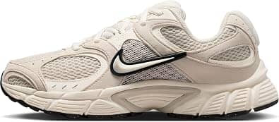 Nike V5 RNR Sneaker Black 7 New