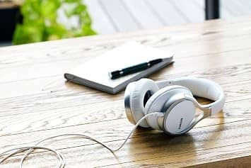 Sony MDR10R Headphones & Earbuds White New