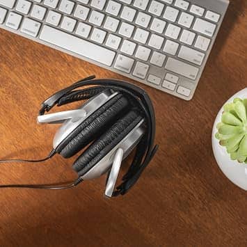Koss UR40 Headphones & Earbuds Silver New