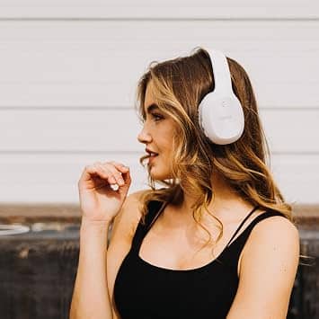 Edifier W800BT Headphones & Earbuds White New
