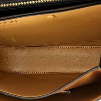 Loewe Goya Shoulder Bag Women's bags Medium Black Pleated Leather New