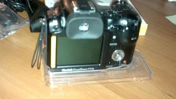 Kodak EasyShare P712 Digital Cameras Black New Body Only