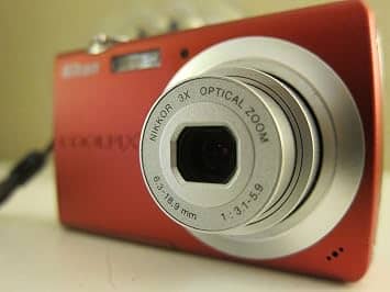 Nikon COOLPIX S203 Digital Cameras Red New Body Only