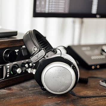 Beyerdynamic Studio Headphones & Earbuds 