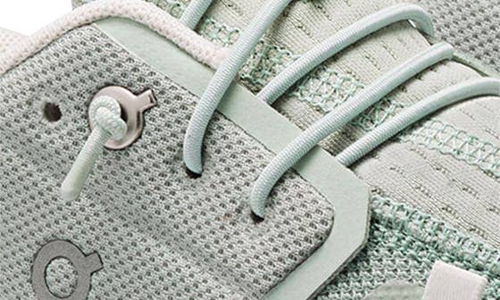On ' Cloud Sky Running Sneaker Black Full Size Run New