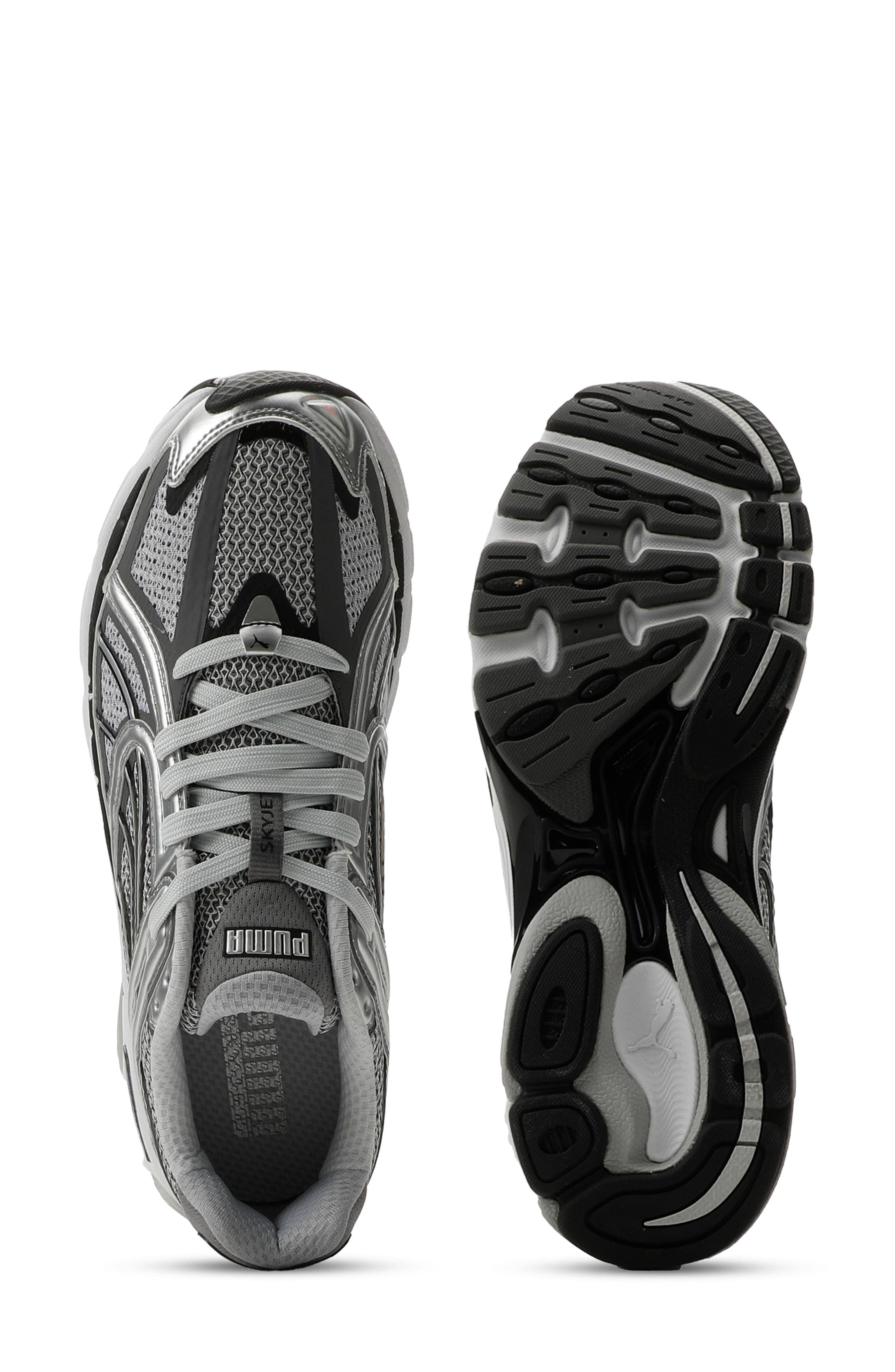 Puma SkyJet Sneaker Black Full Size Run New