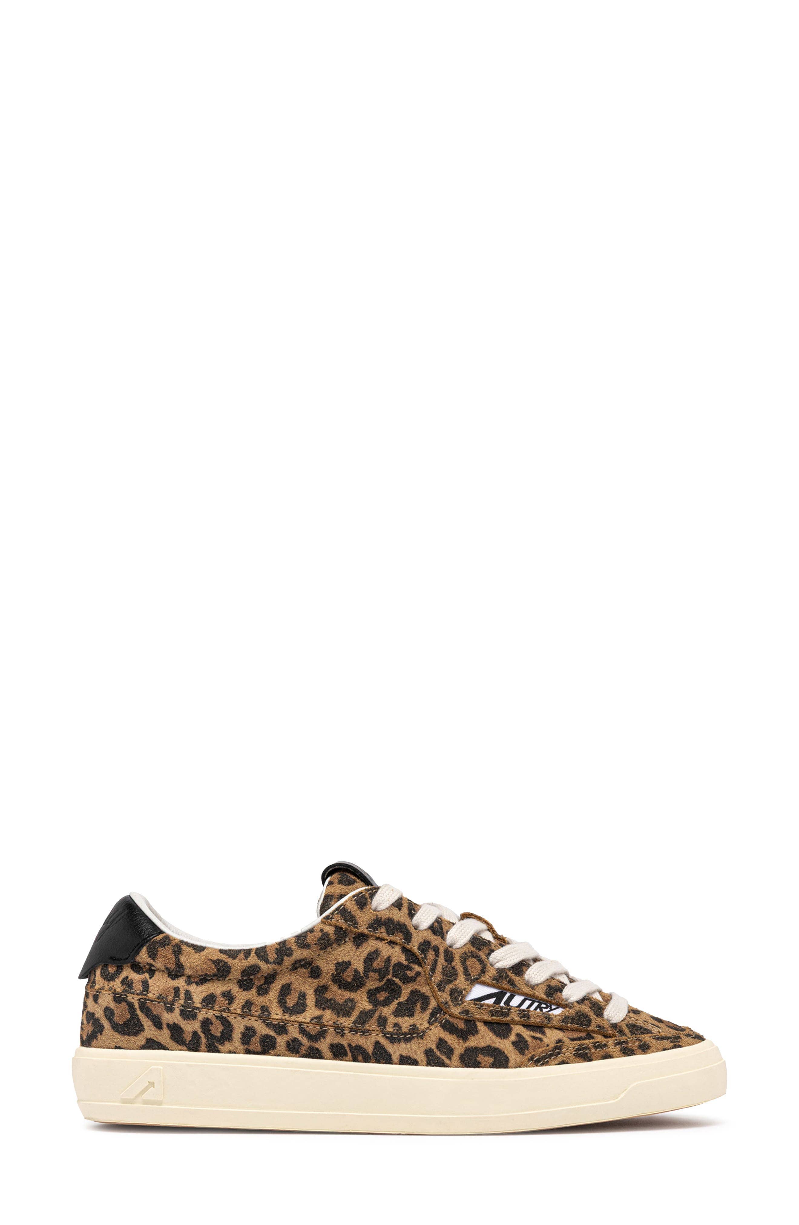 Autry Windscape Low Leather Sneaker Silver Full Size Run New