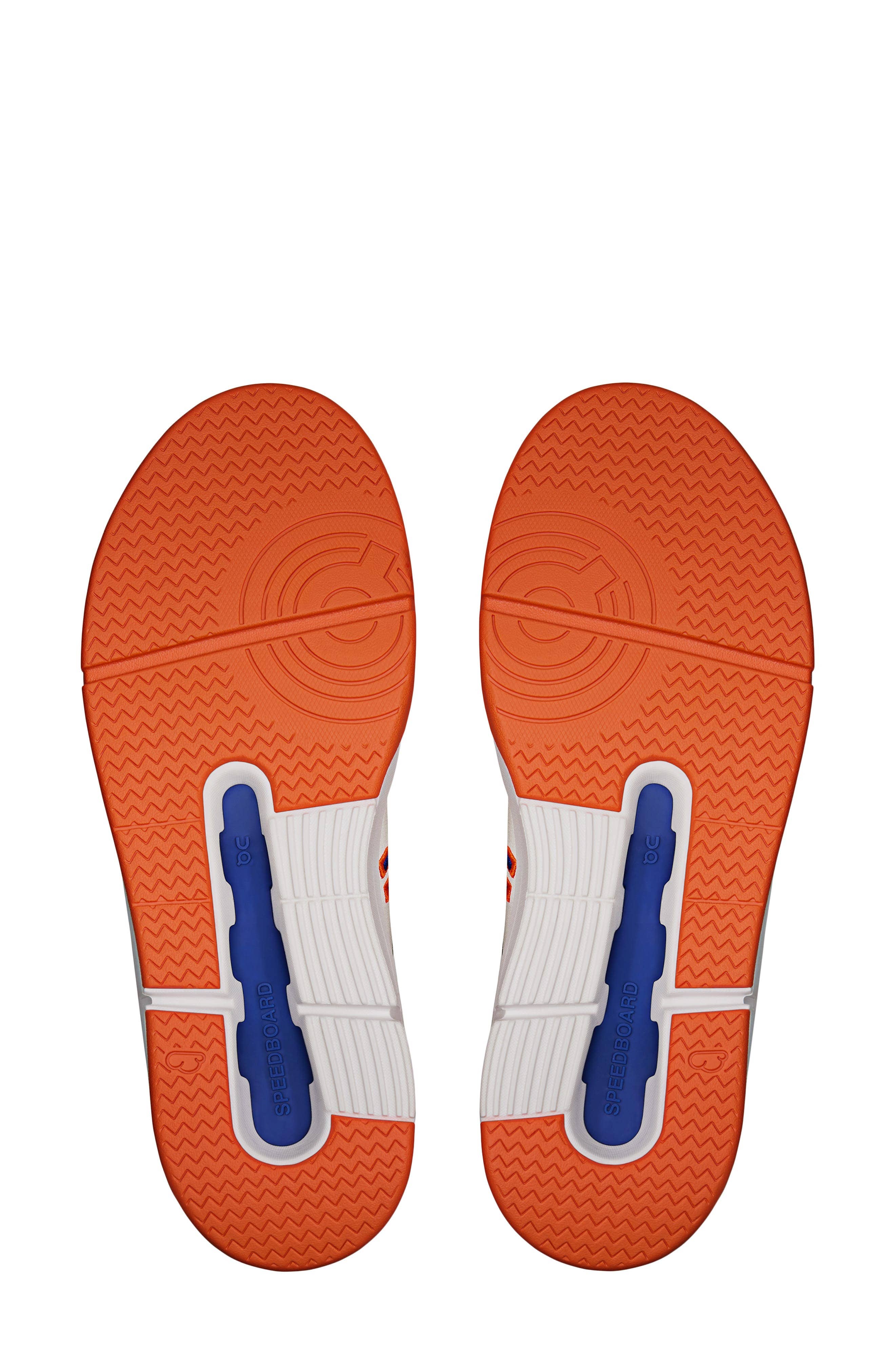 On THE ROGER Clubhouse Sneaker White Full Size Run New