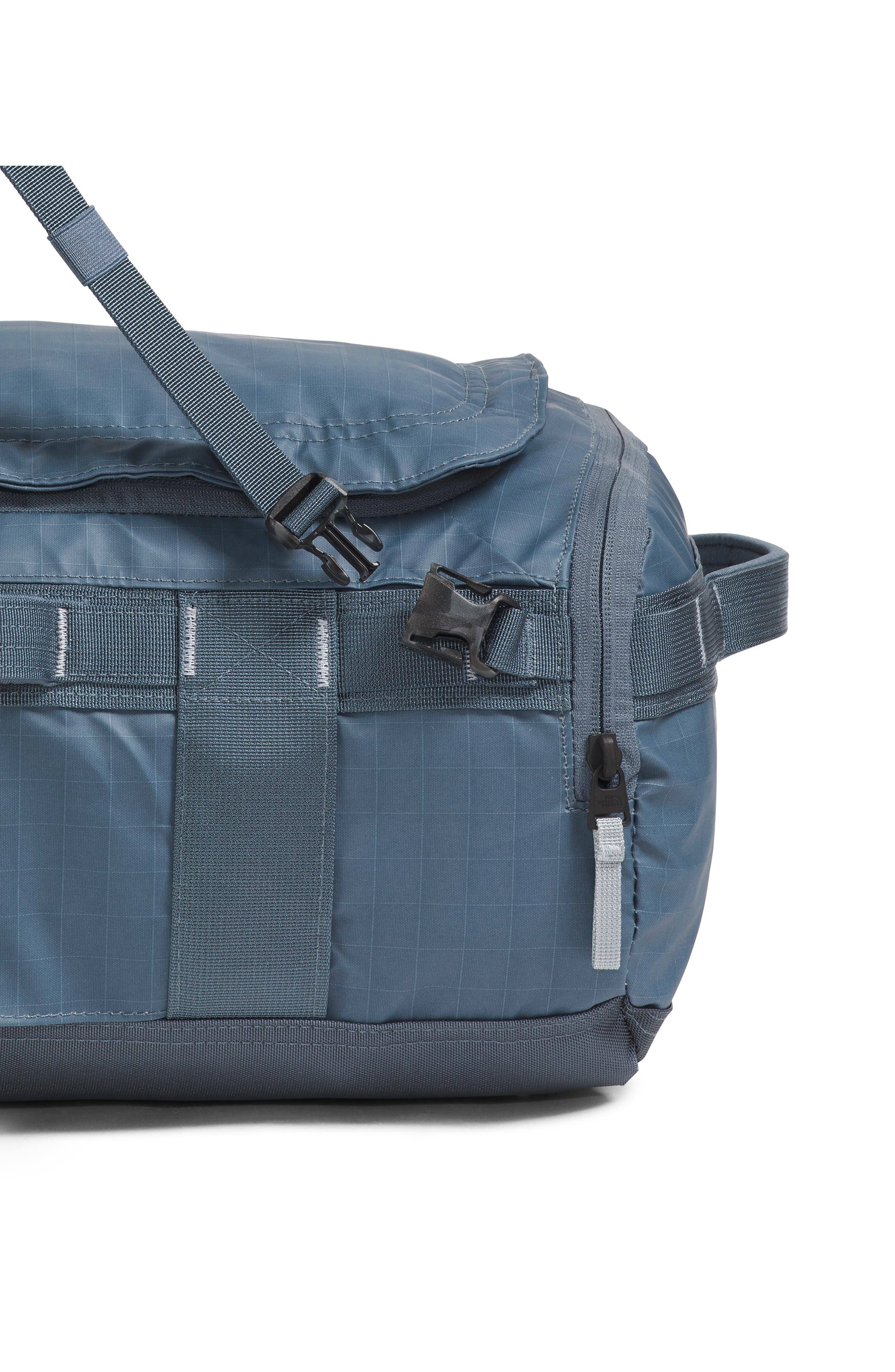 The North Face Base Camp Voyager Duffel Women's bags Grey Unspecified 32L New