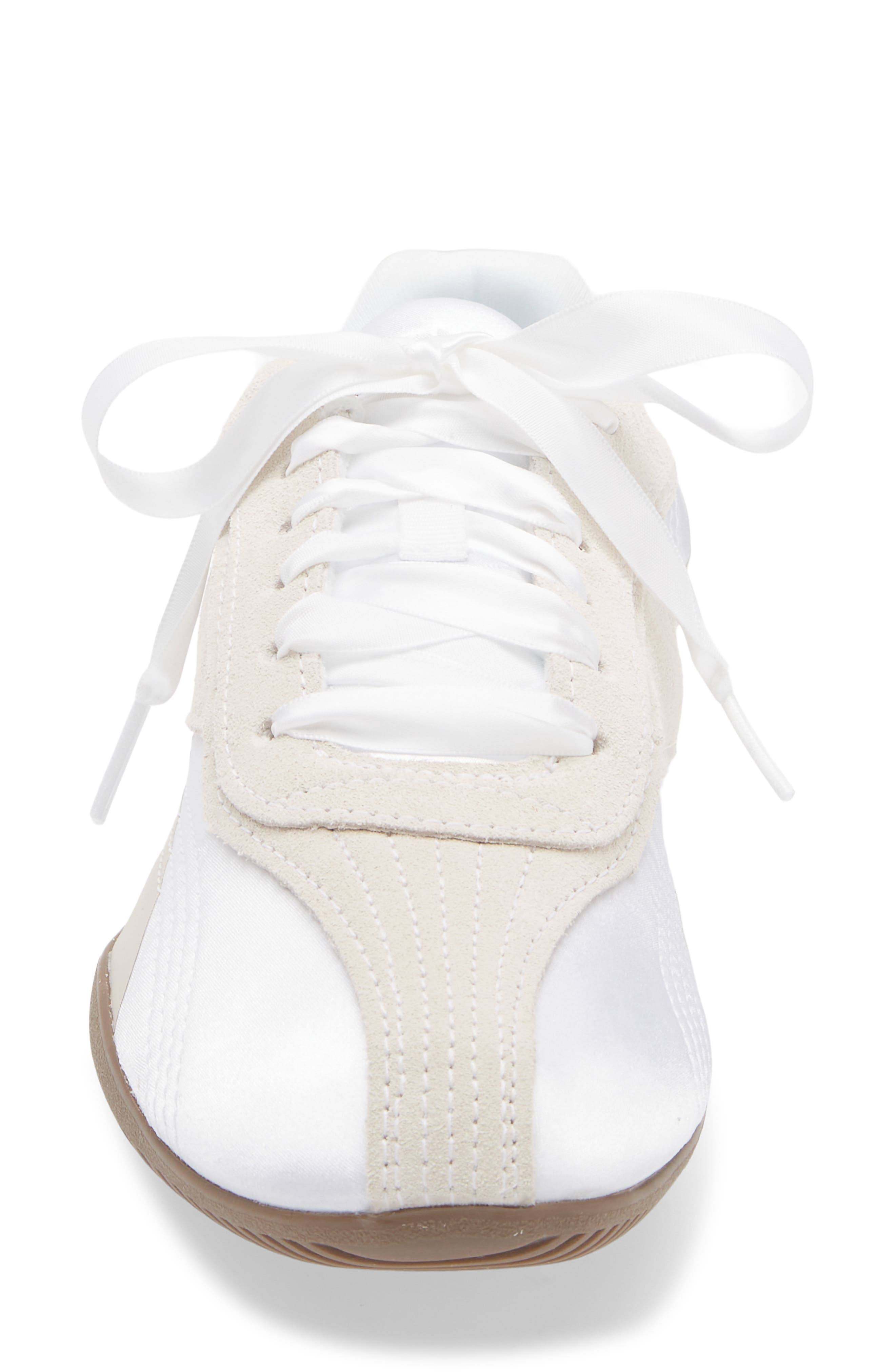 Reebok Ultra Lo Sneaker White Full Size Run New