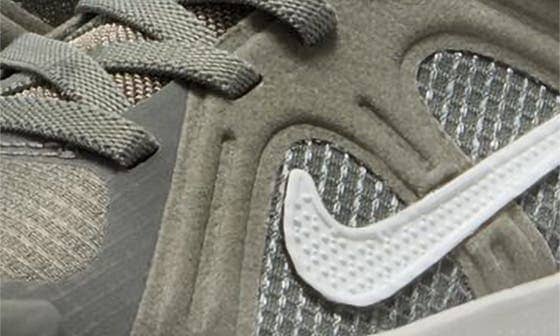 Nike Metro Tek Sneaker White Full Size Run New