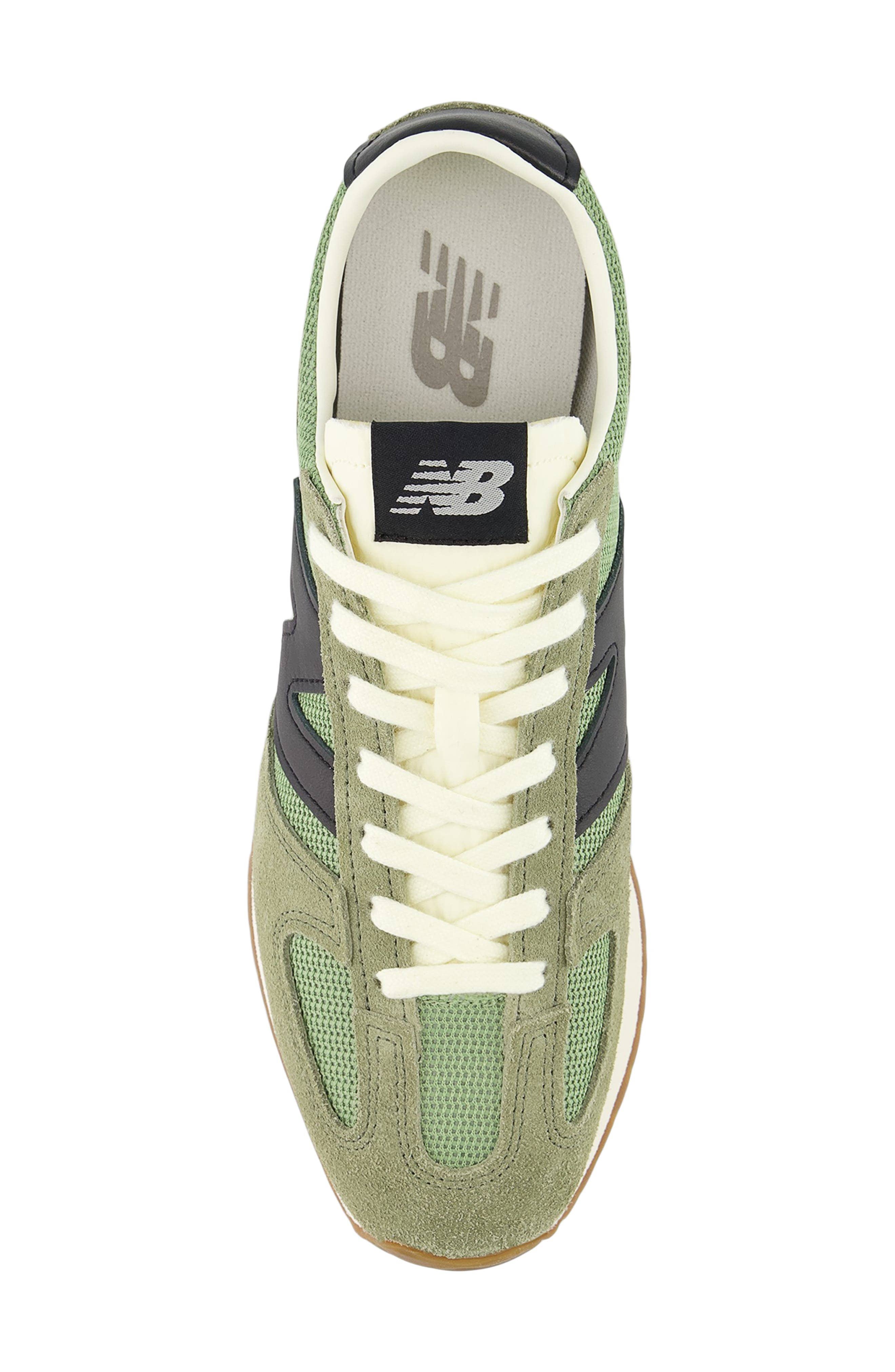 New Balance Gender Neutral 471 Sneaker Brown Full Size Run