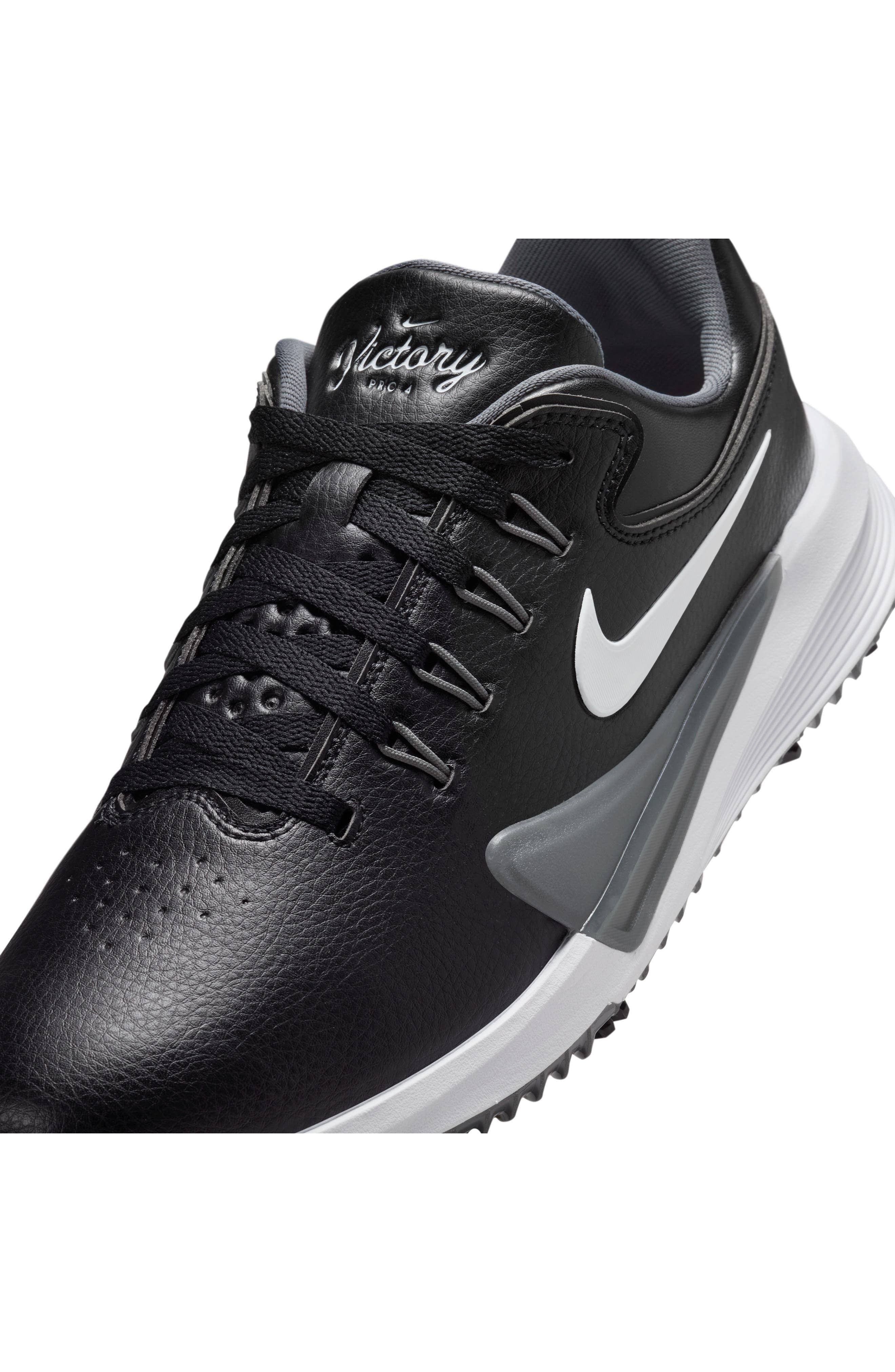 Nike Victory Pro 4 Sneaker Black New