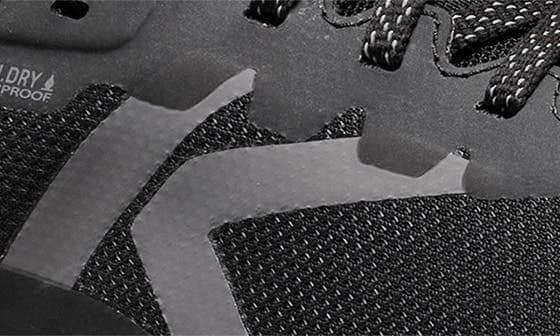 Keen Roam Sneaker Black Full Size Run New