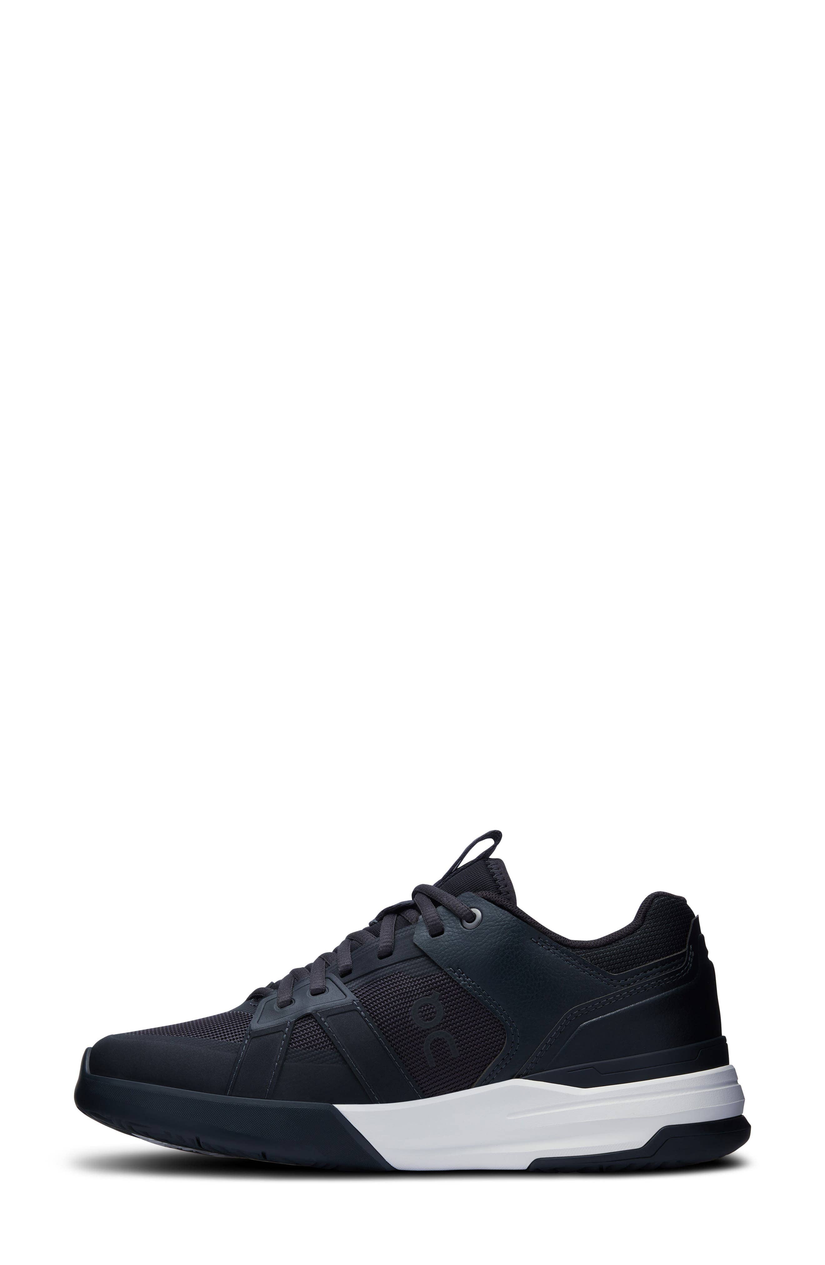On THE ROGER Clubhouse Pro Sneaker Black Full Size Run New