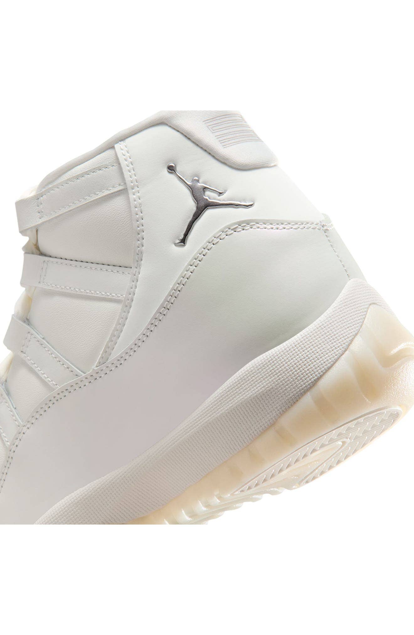 Jordan Air Jordan 11 Sneaker White/Gray M 11 / W 12.5 New