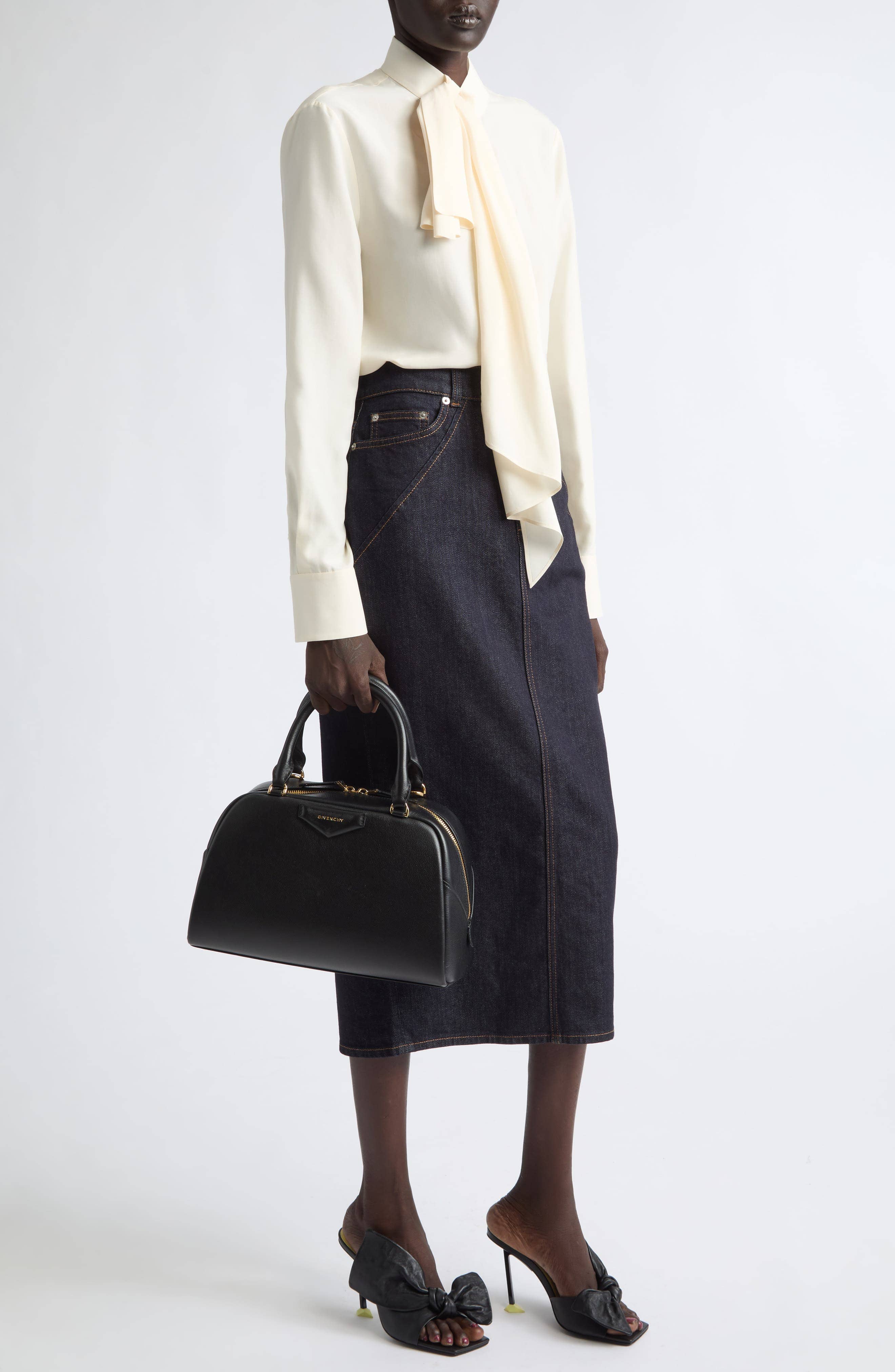 Givenchy Antigona Soft Women's bags Medium West Calfskin New
