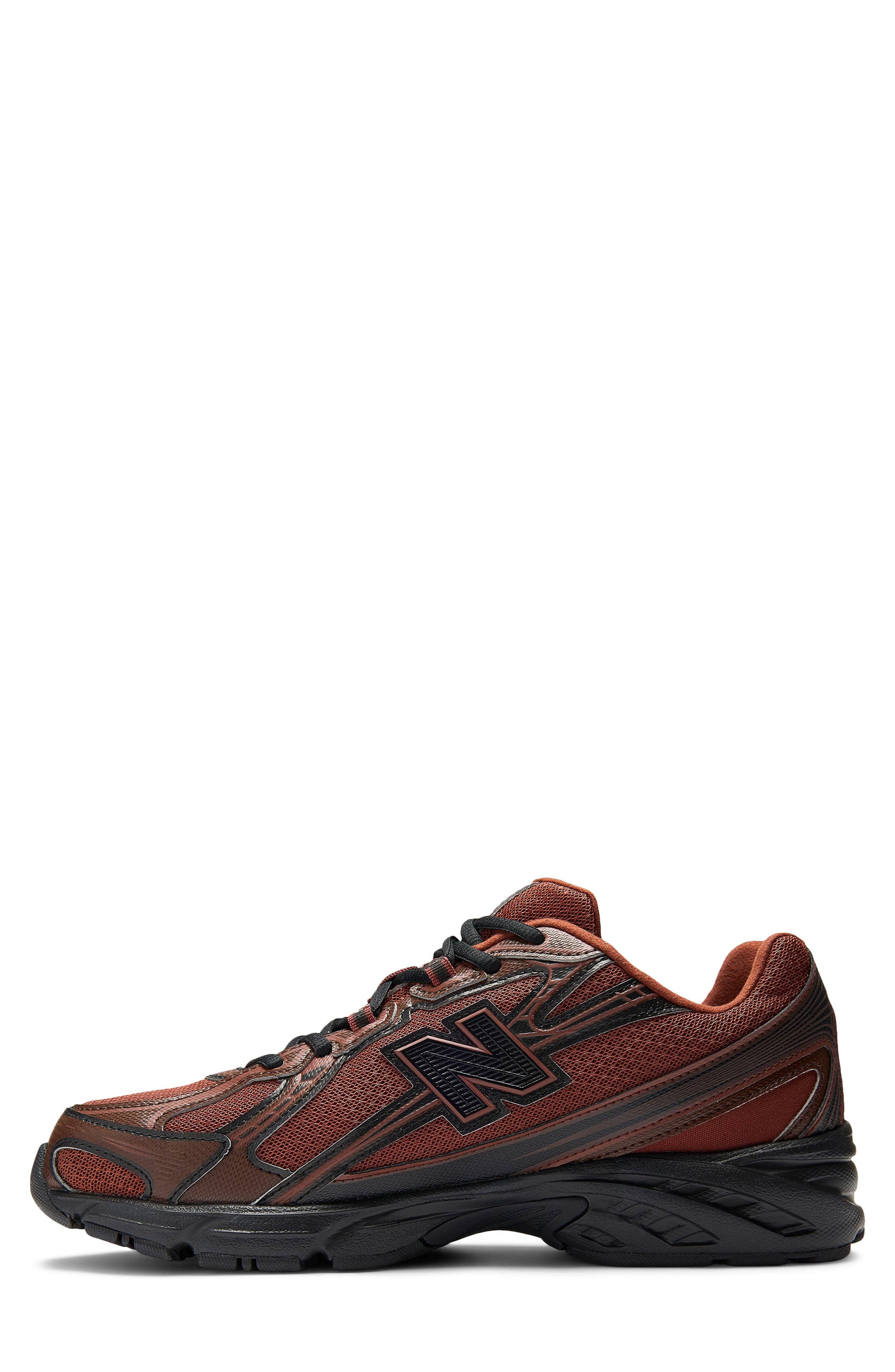 New Balance 740 Sneaker Silver Full Size Run