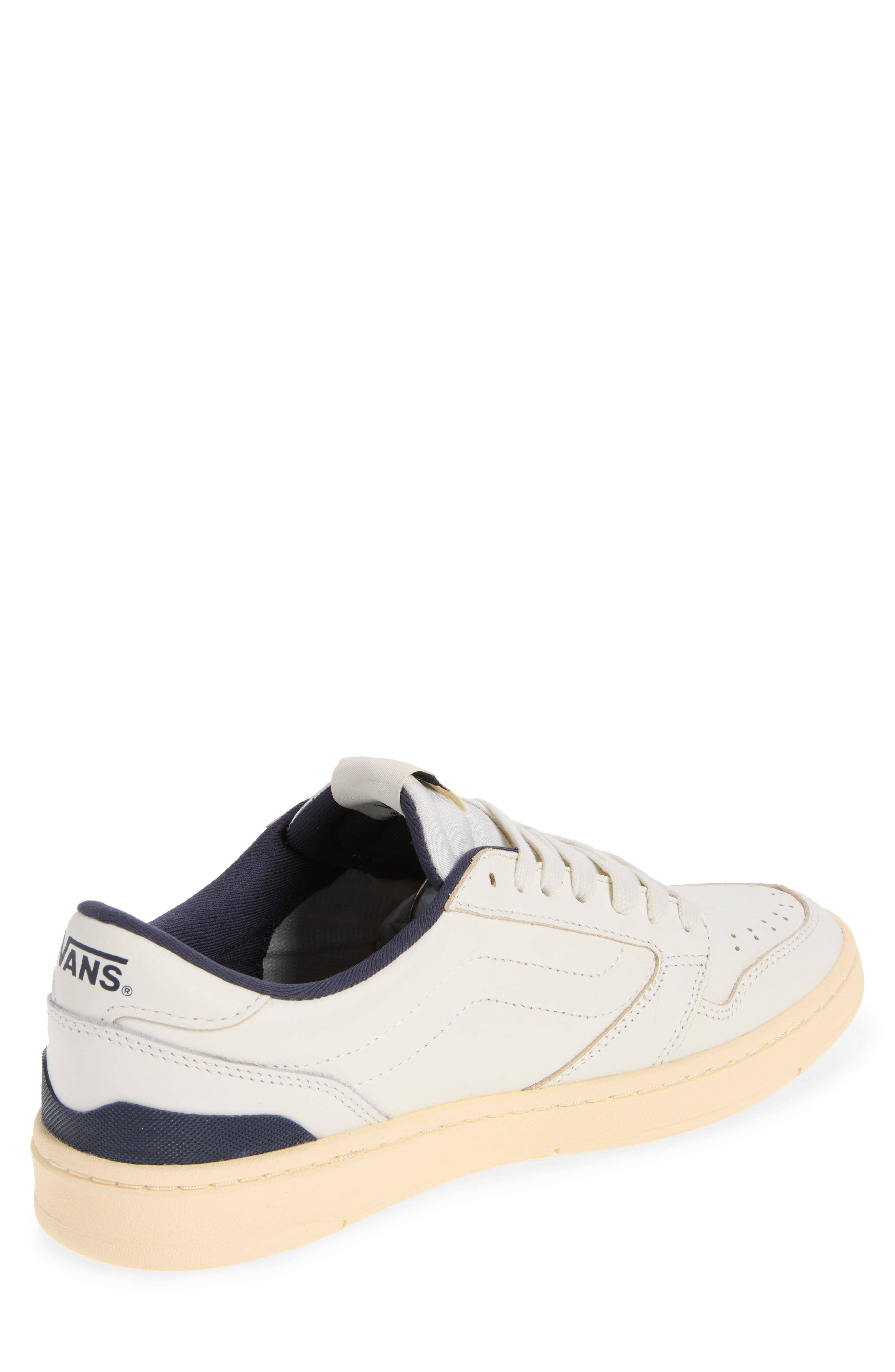 Vans Court Low Sneaker White Full Size Run New