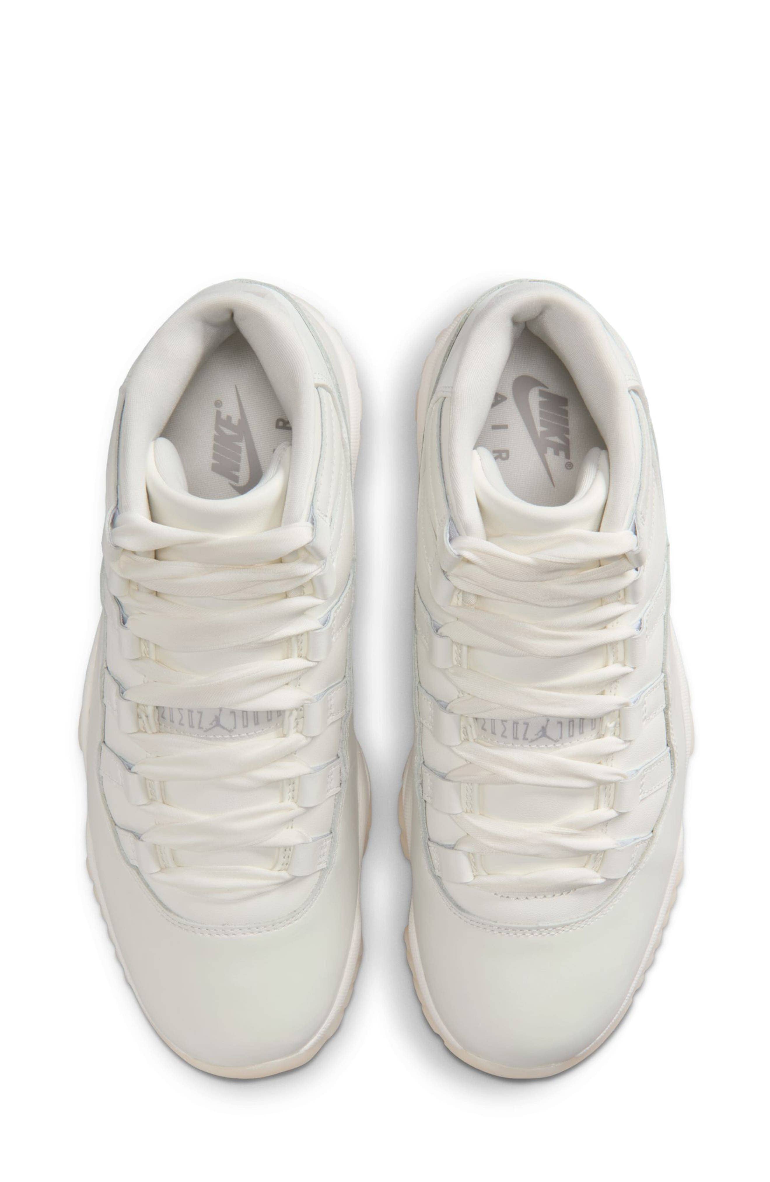 Jordan Air Jordan 11 Sneaker White/Gray M 11 / W 12.5 New