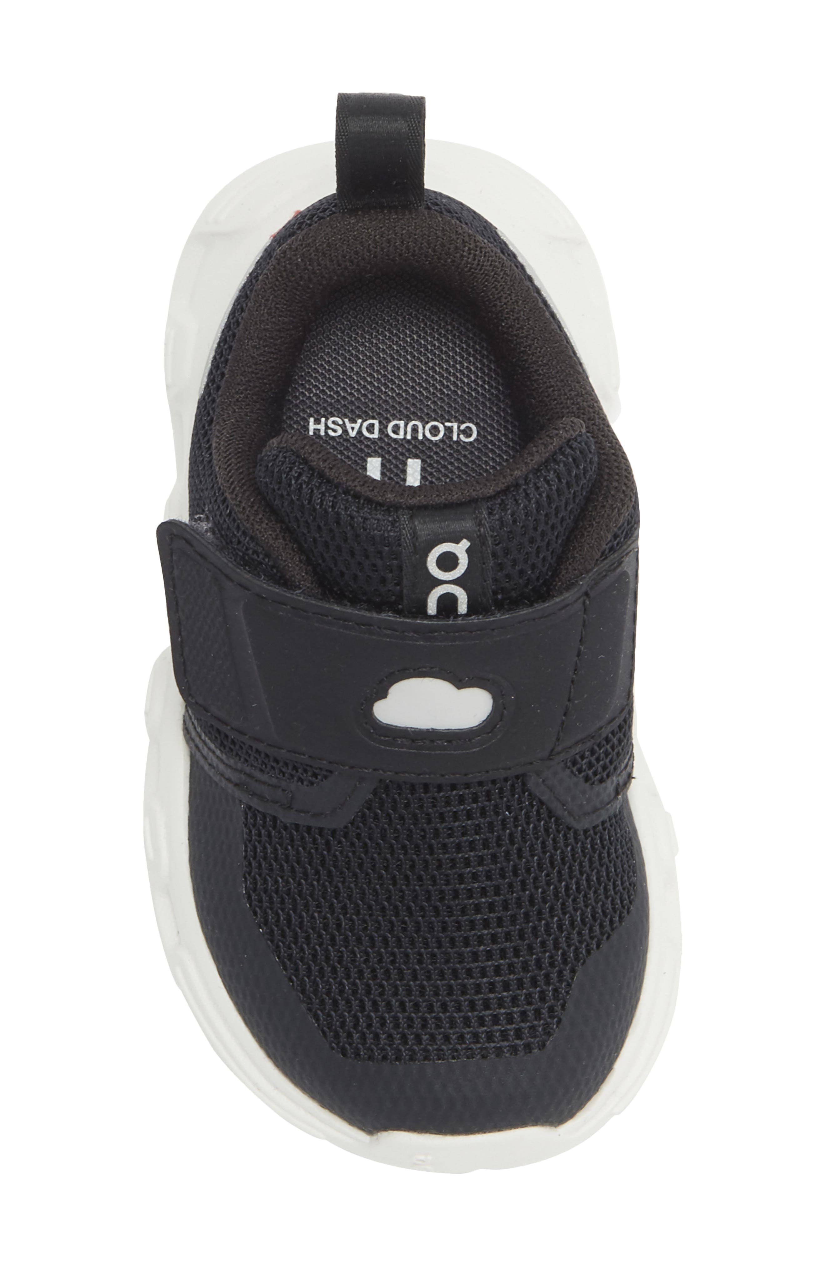 On Cloud Dash Sneaker Black Full Size Run New