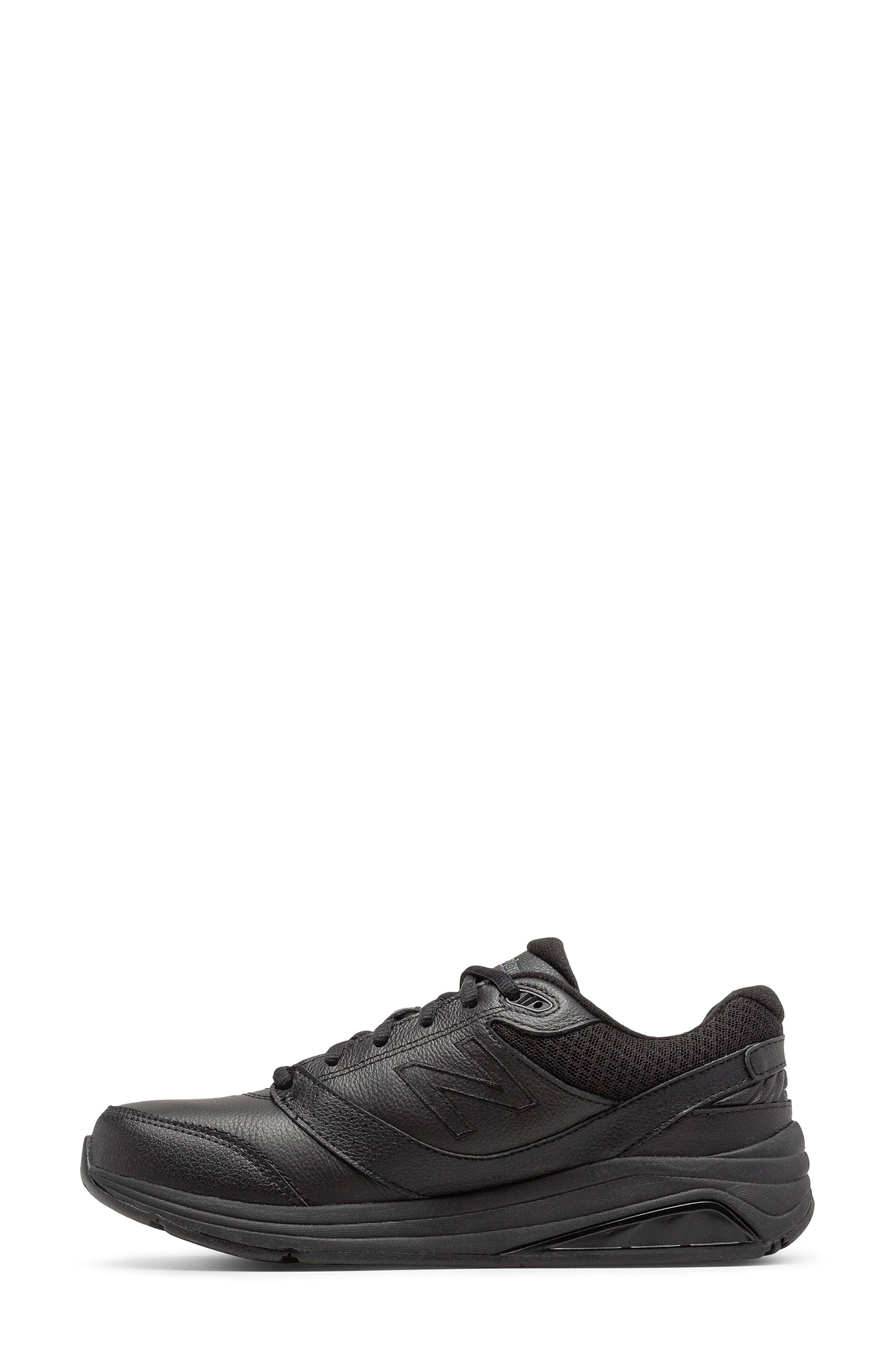 New Balance 928v3 Sneaker Black Full Size Run