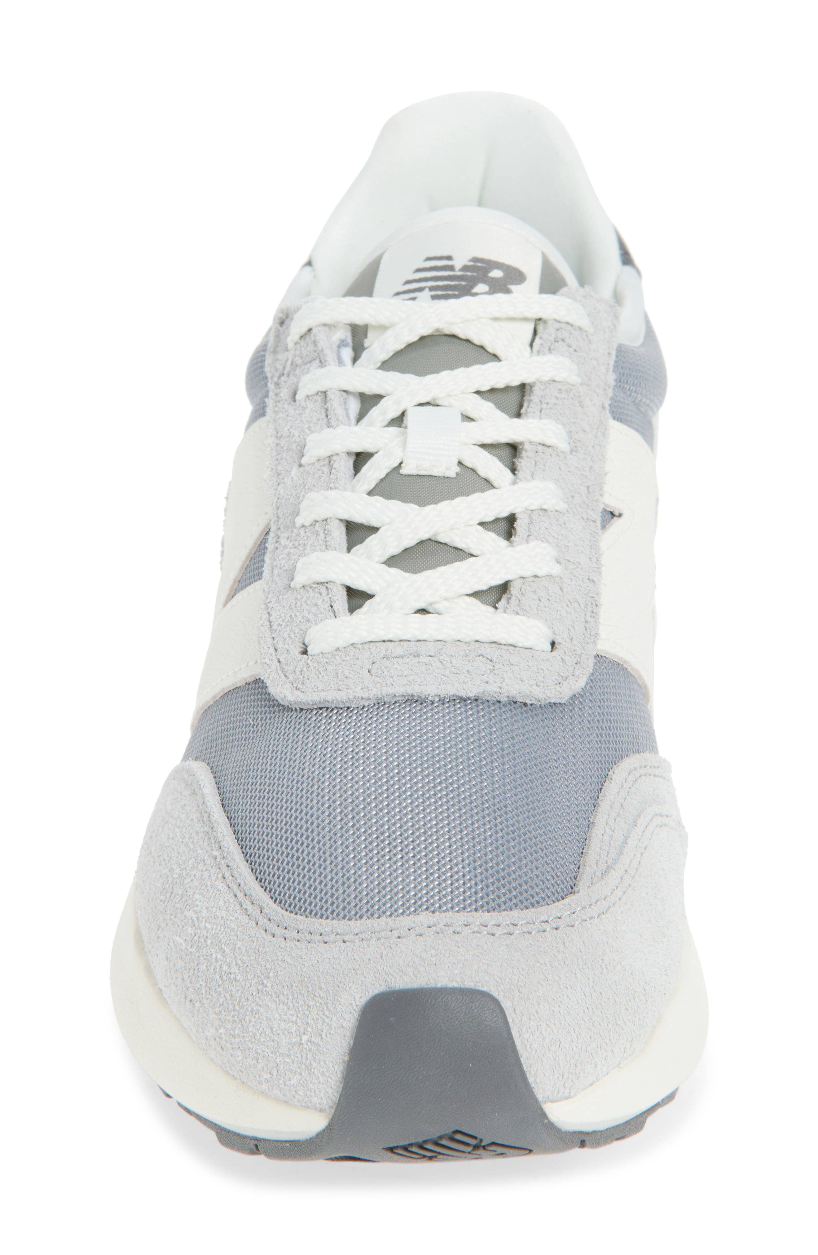 New Balance 370 Sneaker Blue Full Size Run