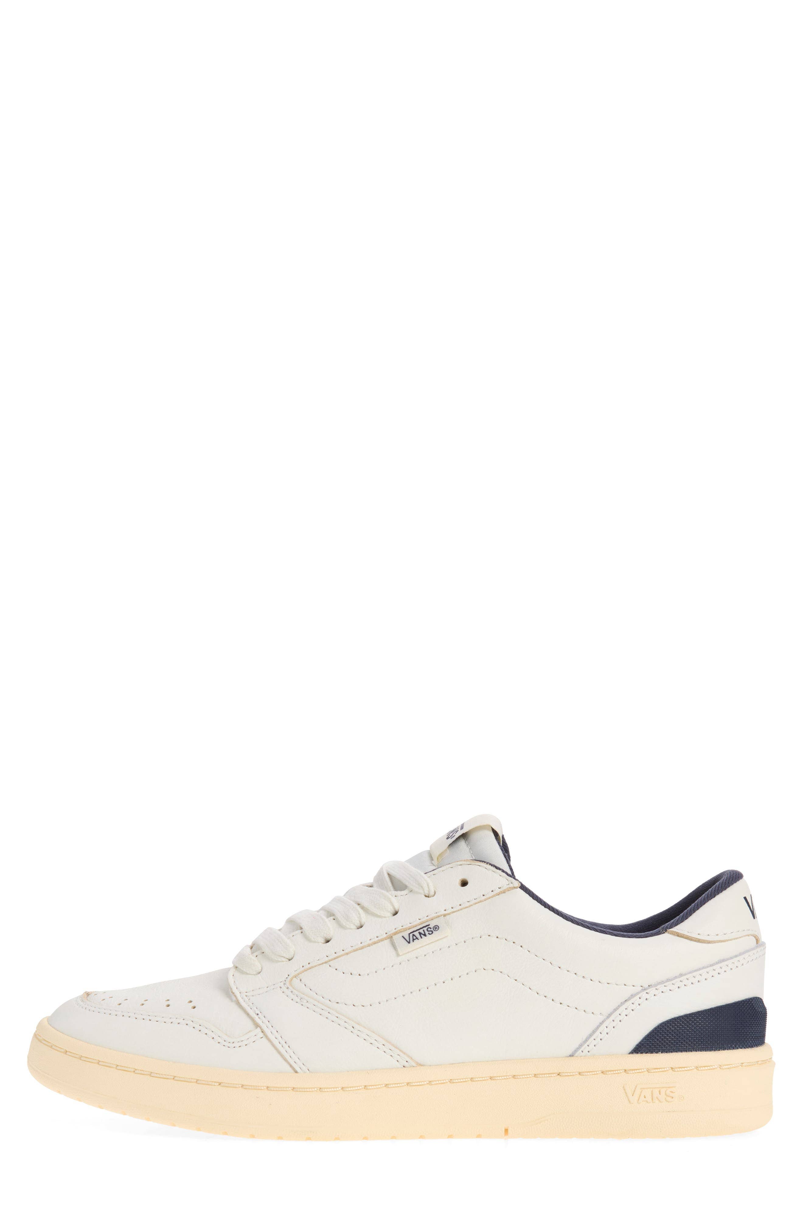 Vans Court Low Sneaker White Full Size Run New