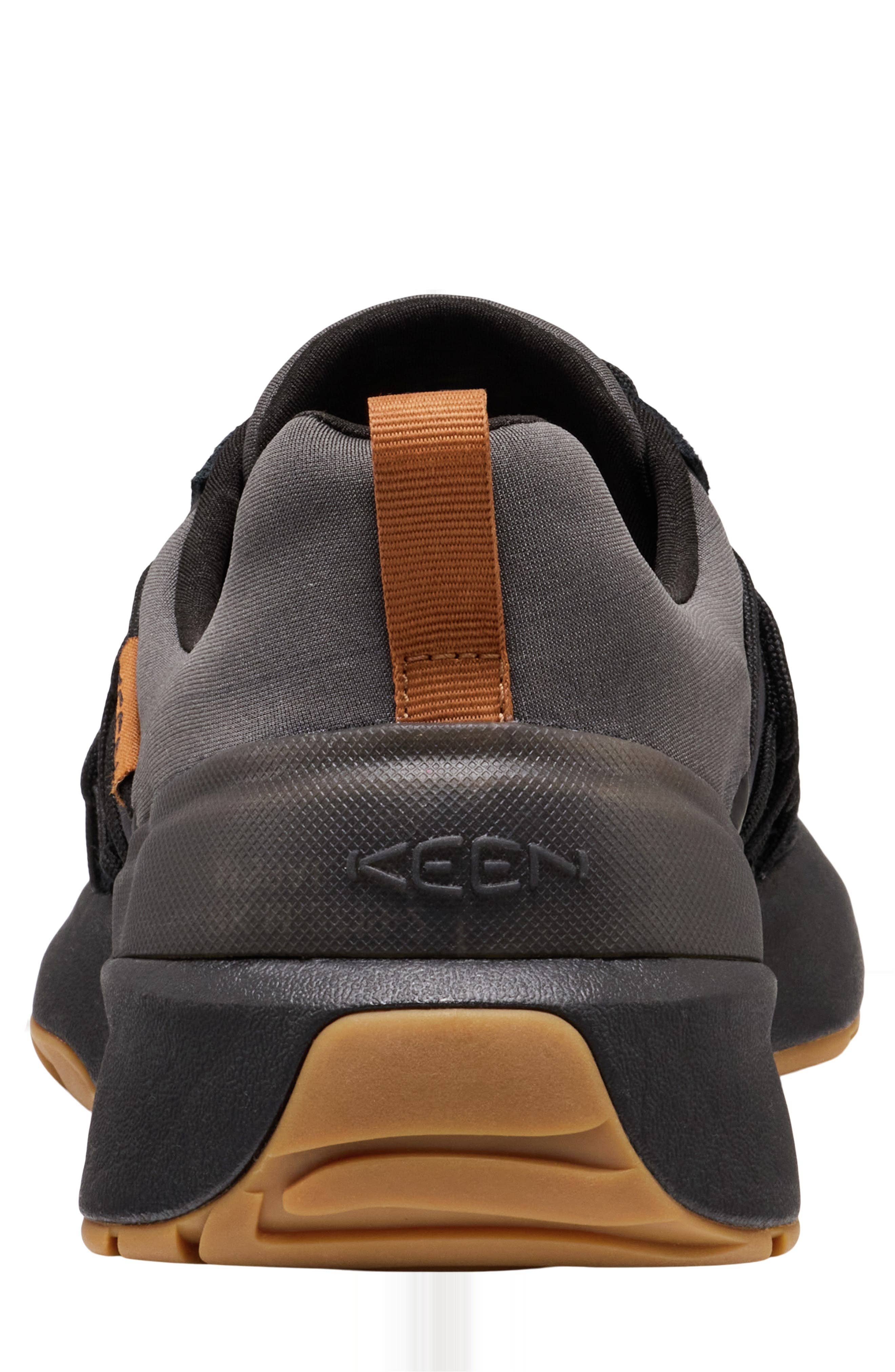 Keen UNEEK Trekker Sneaker Black Full Size Run New
