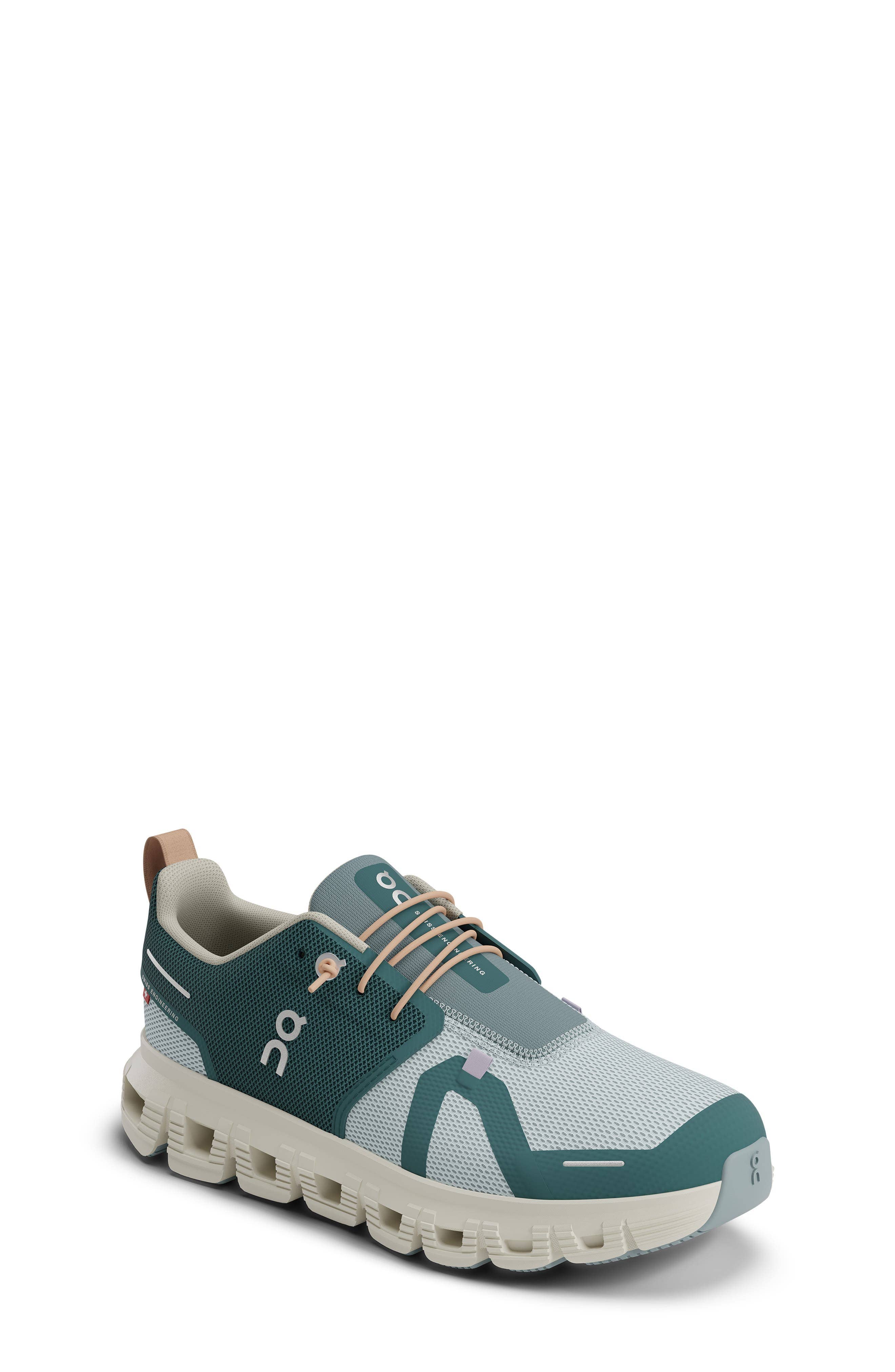 On Cloud Sky 2 Sneaker Black 4.5 New