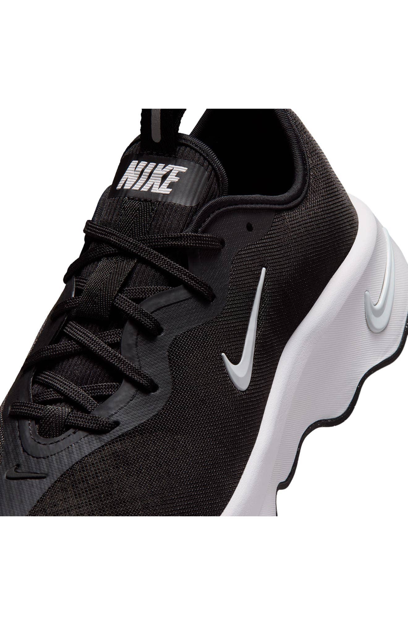 Nike Motiva 2 Sneaker Green 7.5 New