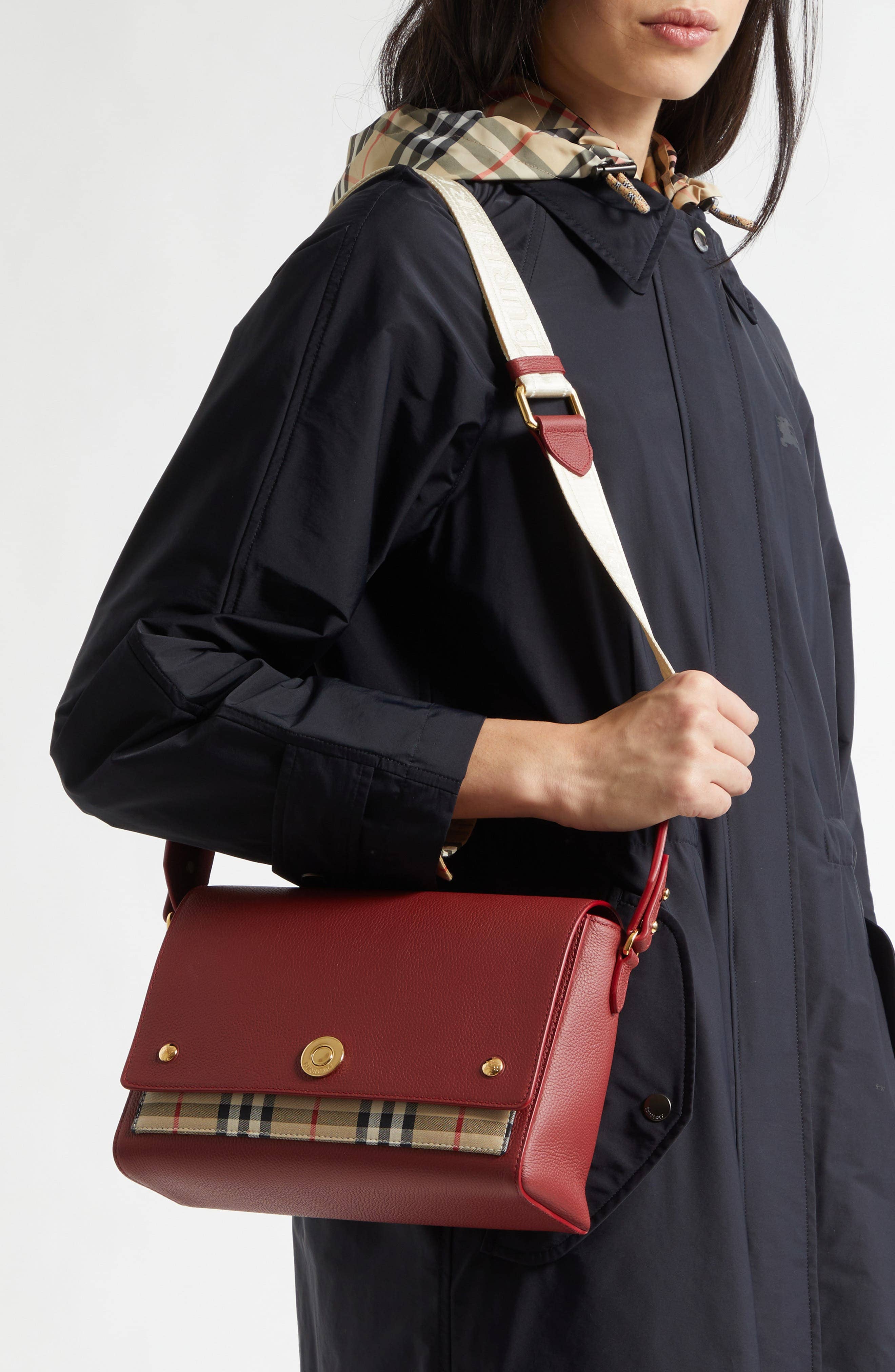 Burberry Note Women's bags Medium Check Canvas New