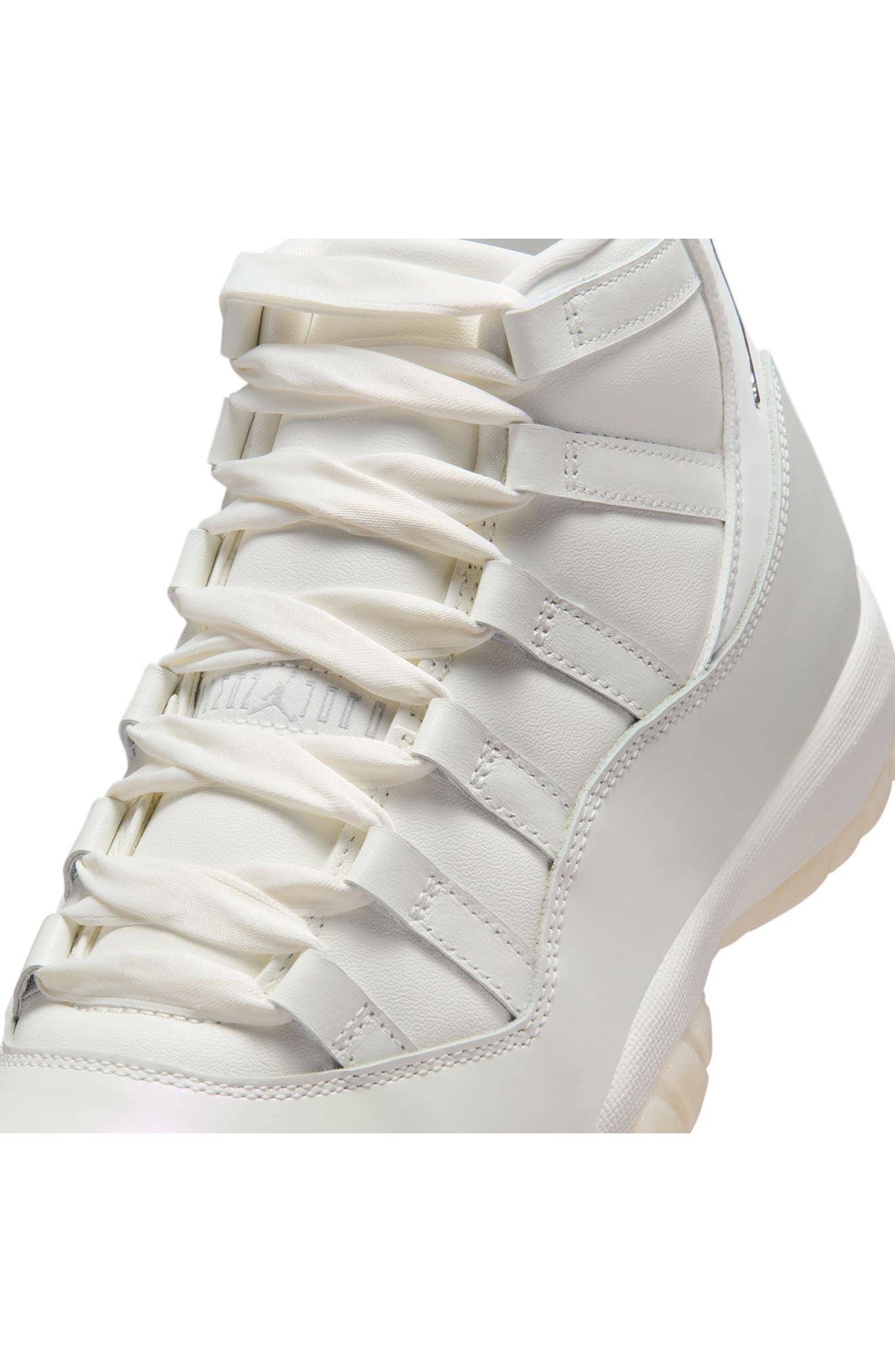 Jordan Air Jordan 11 Sneaker White/Gray M 11 / W 12.5 New