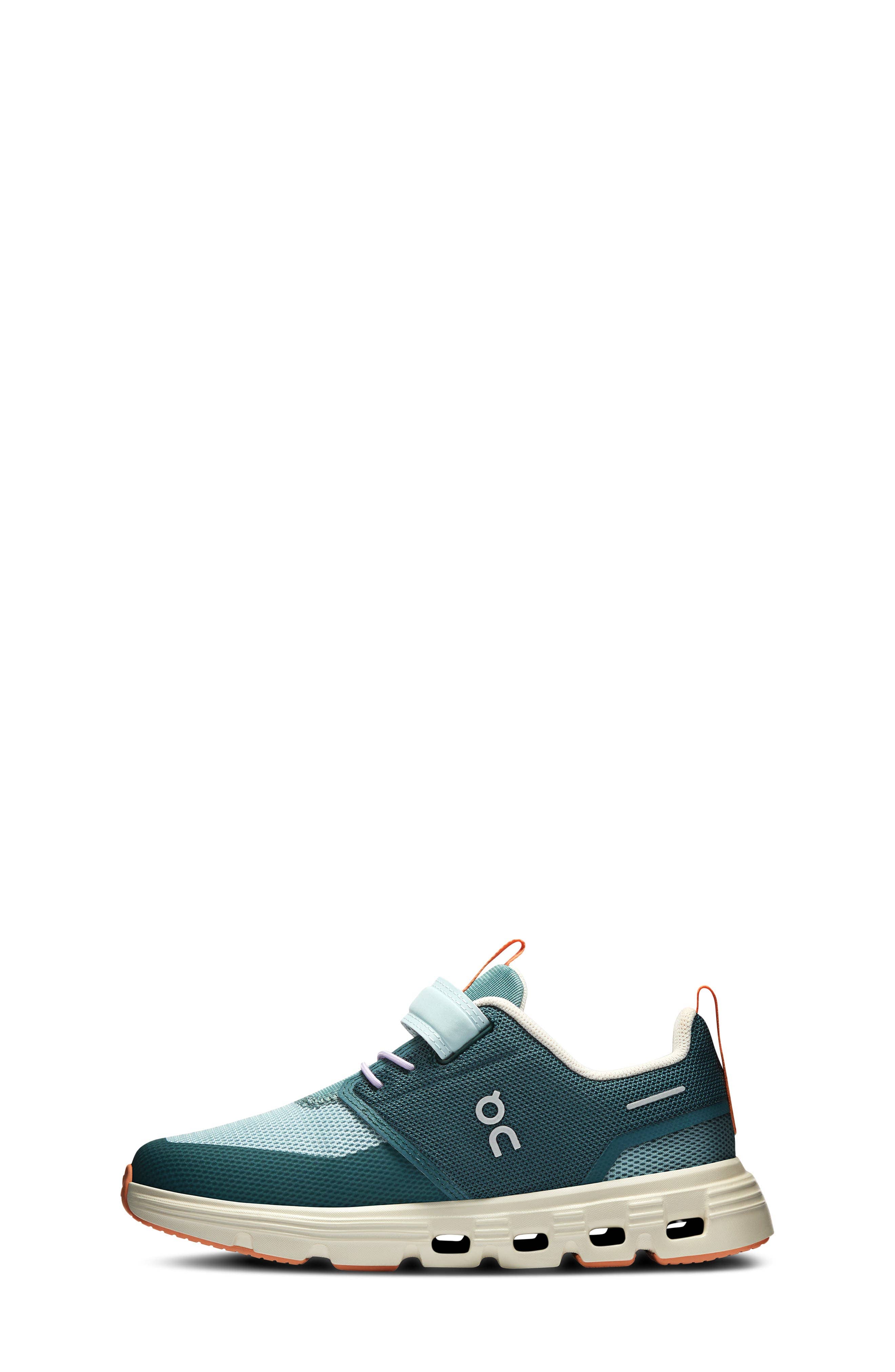 On Cloud Play 2 Sneaker Pink New