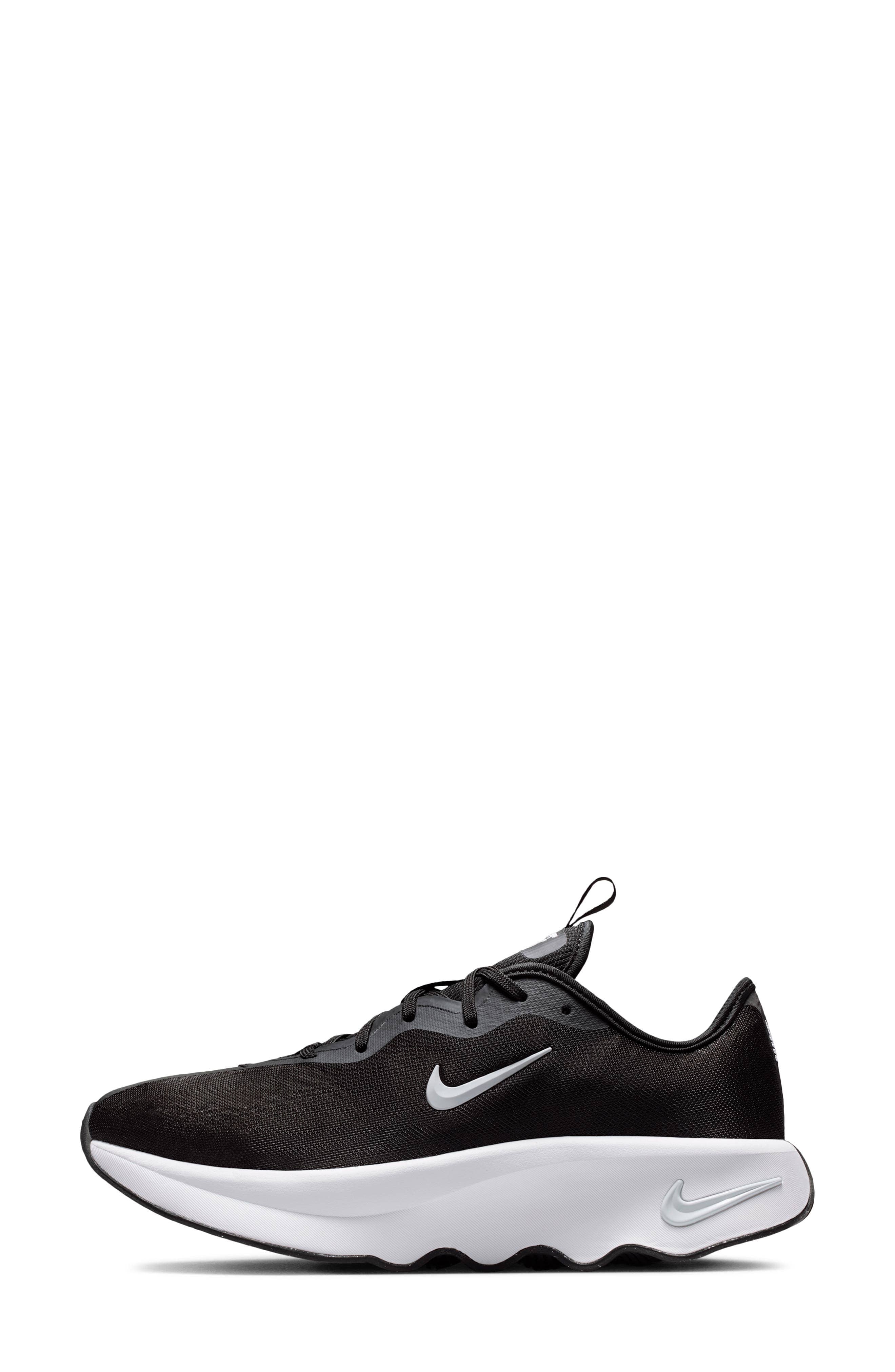 Nike Motiva 2 Sneaker Green 7.5 New