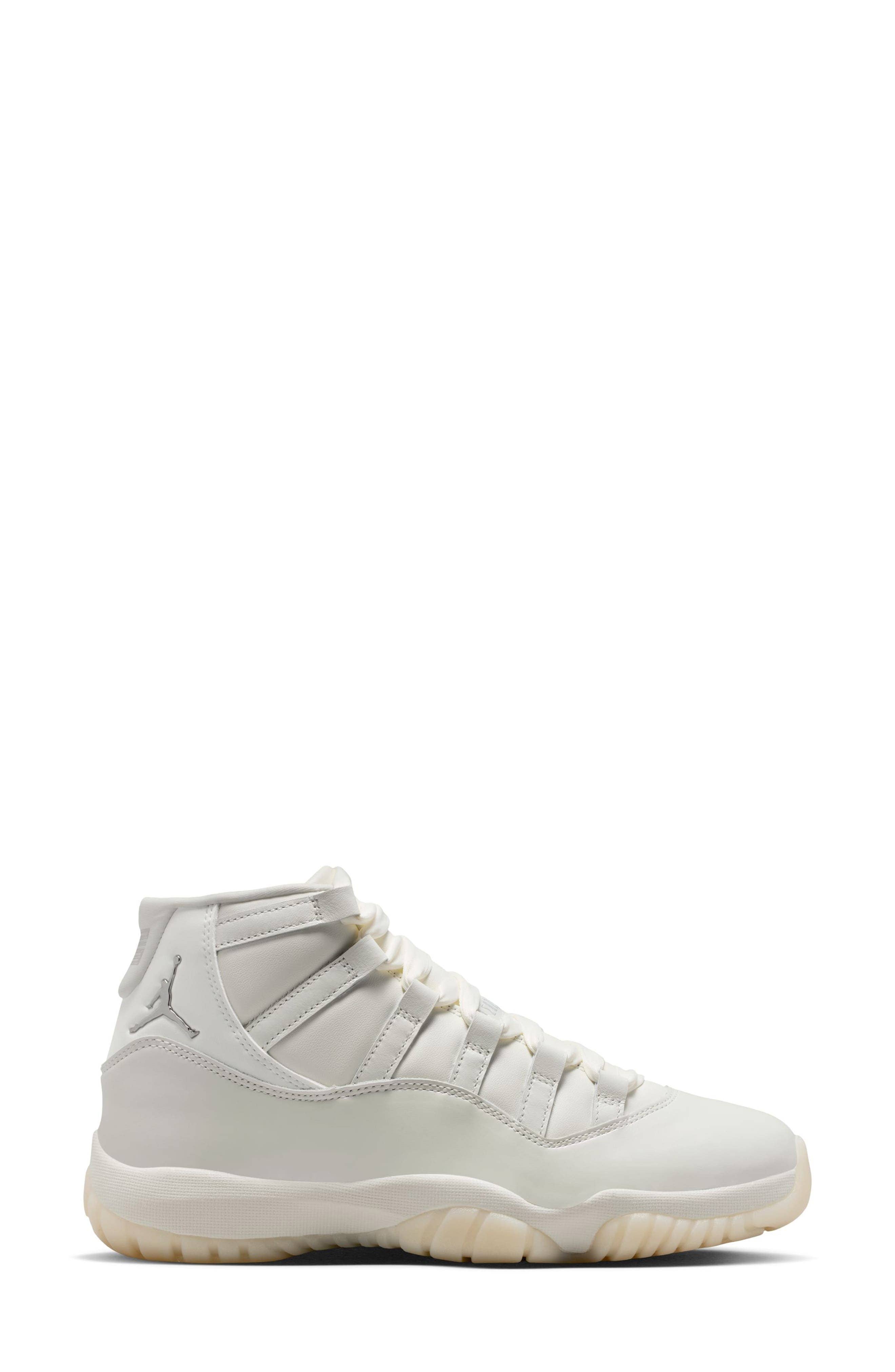 Jordan Air Jordan 11 Sneaker White/Gray M 11 / W 12.5 New