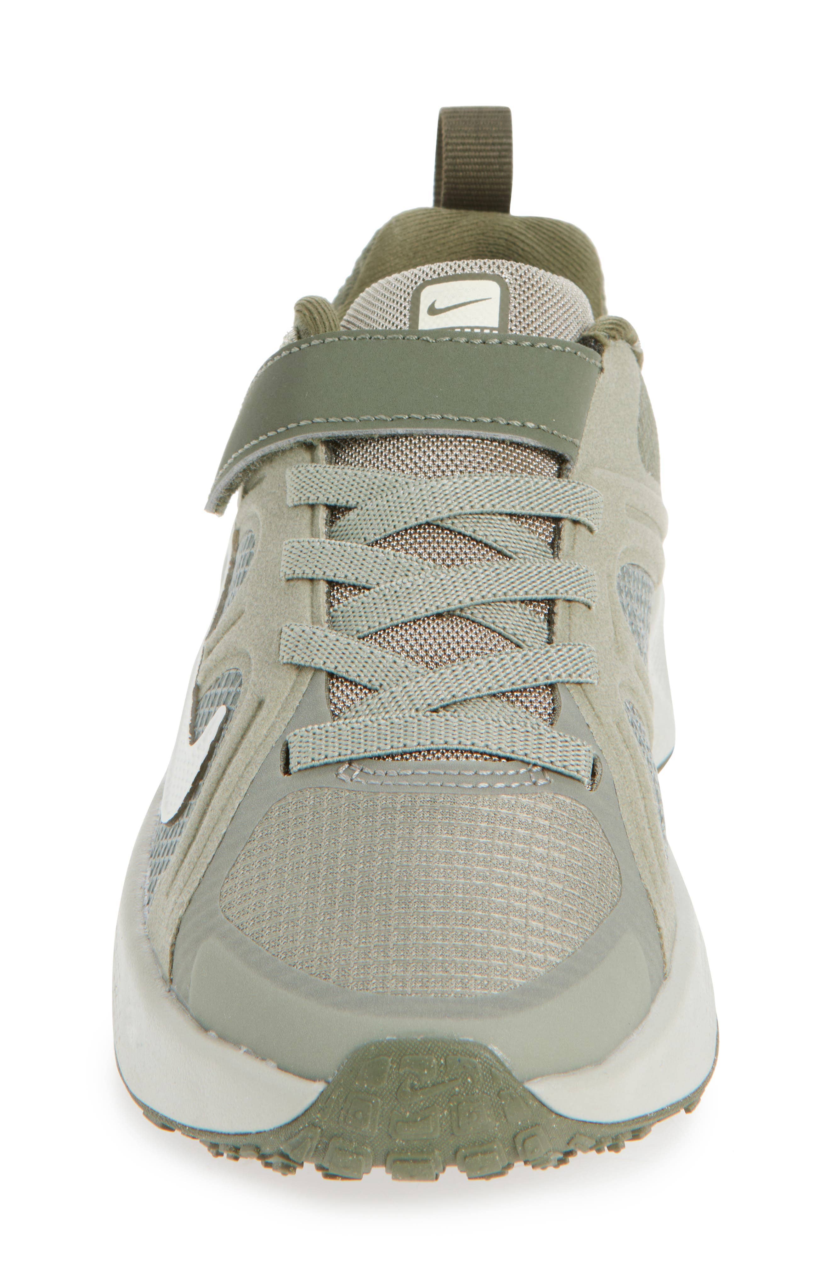 Nike Metro Tek Sneaker White Full Size Run New