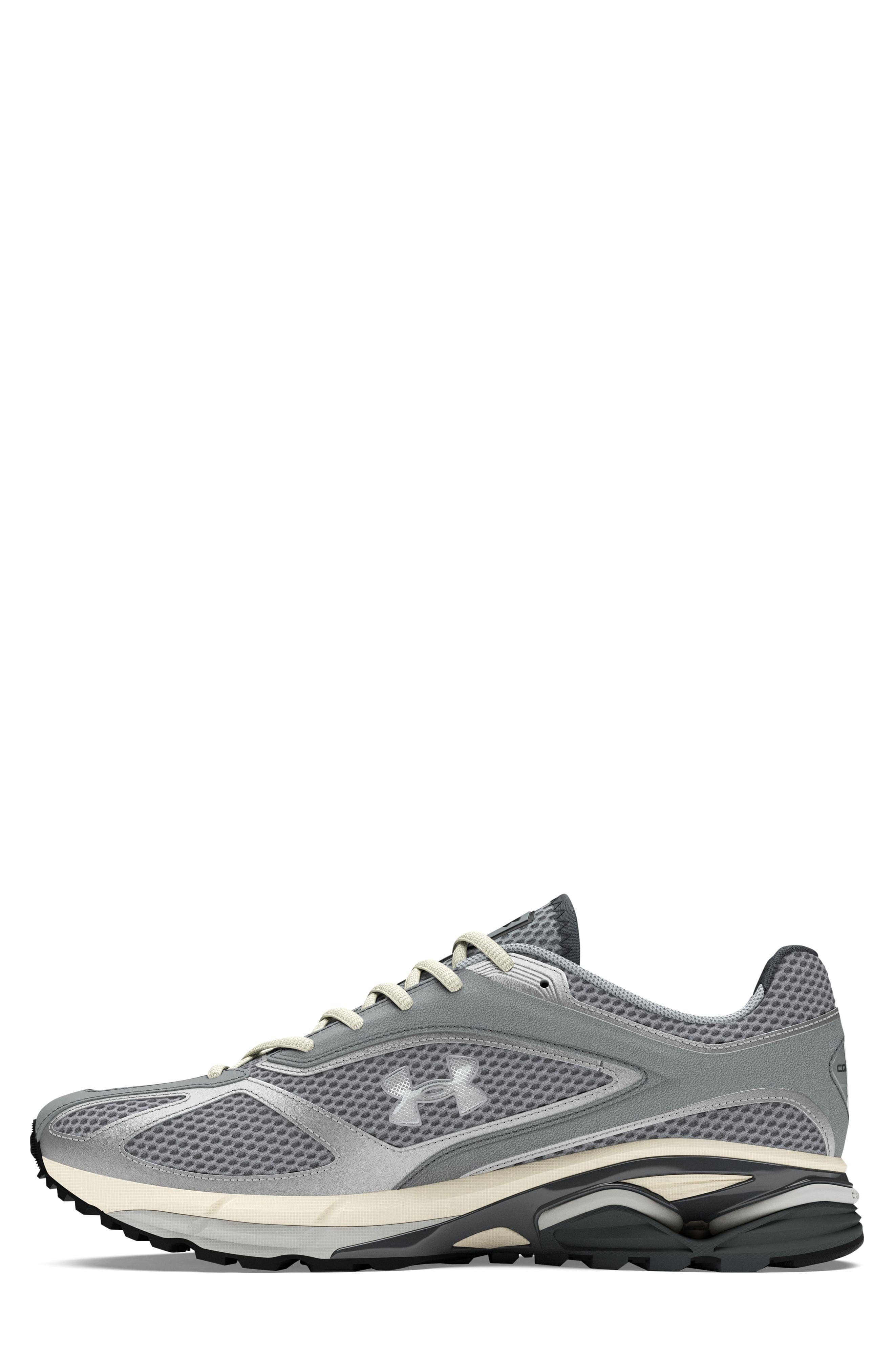 Under Armour UA Apparition Sneaker White Full Size Run New