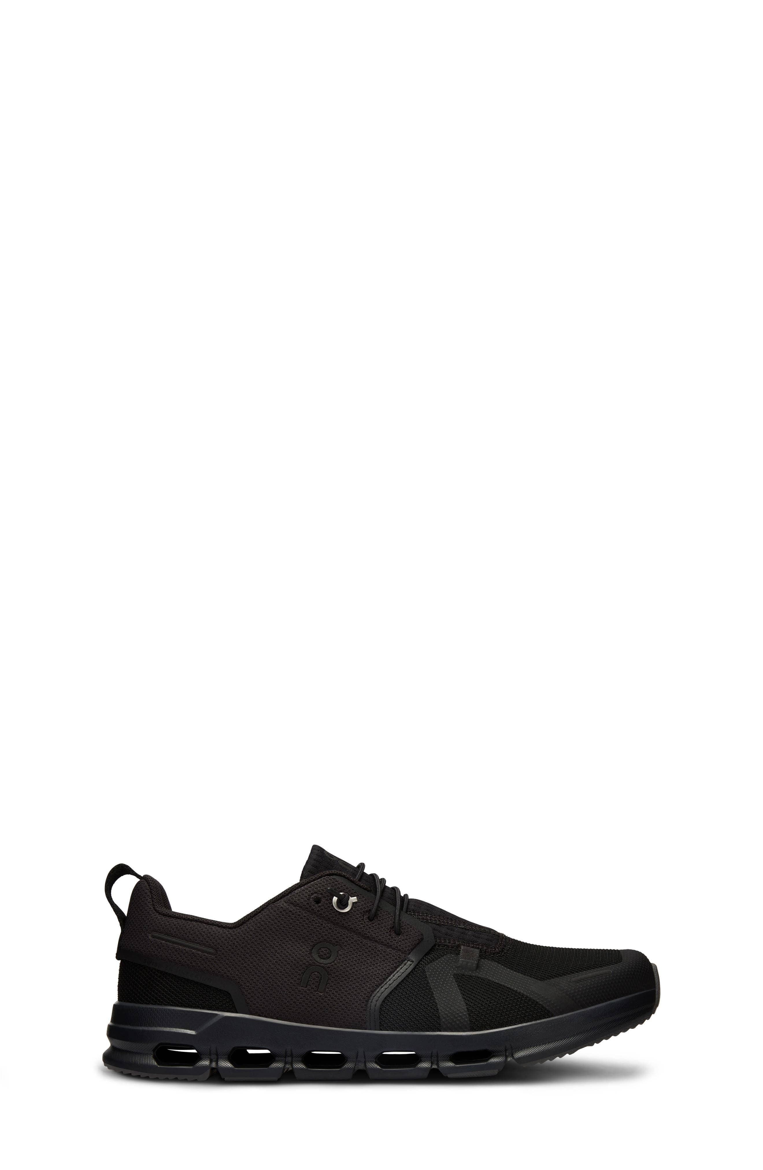 On ' Cloud Sky Running Sneaker Black Full Size Run New