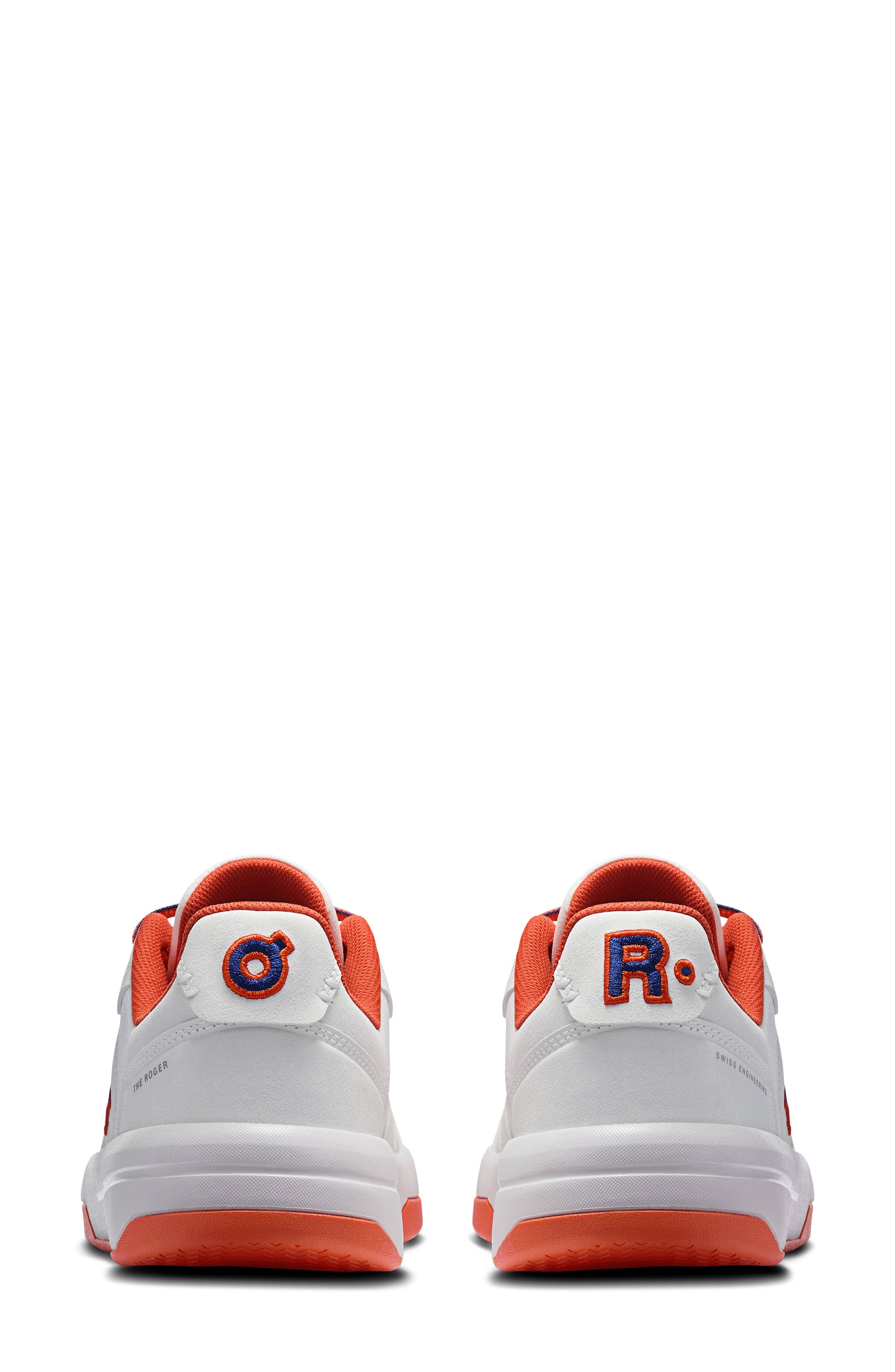 On THE ROGER Clubhouse Sneaker White Full Size Run New