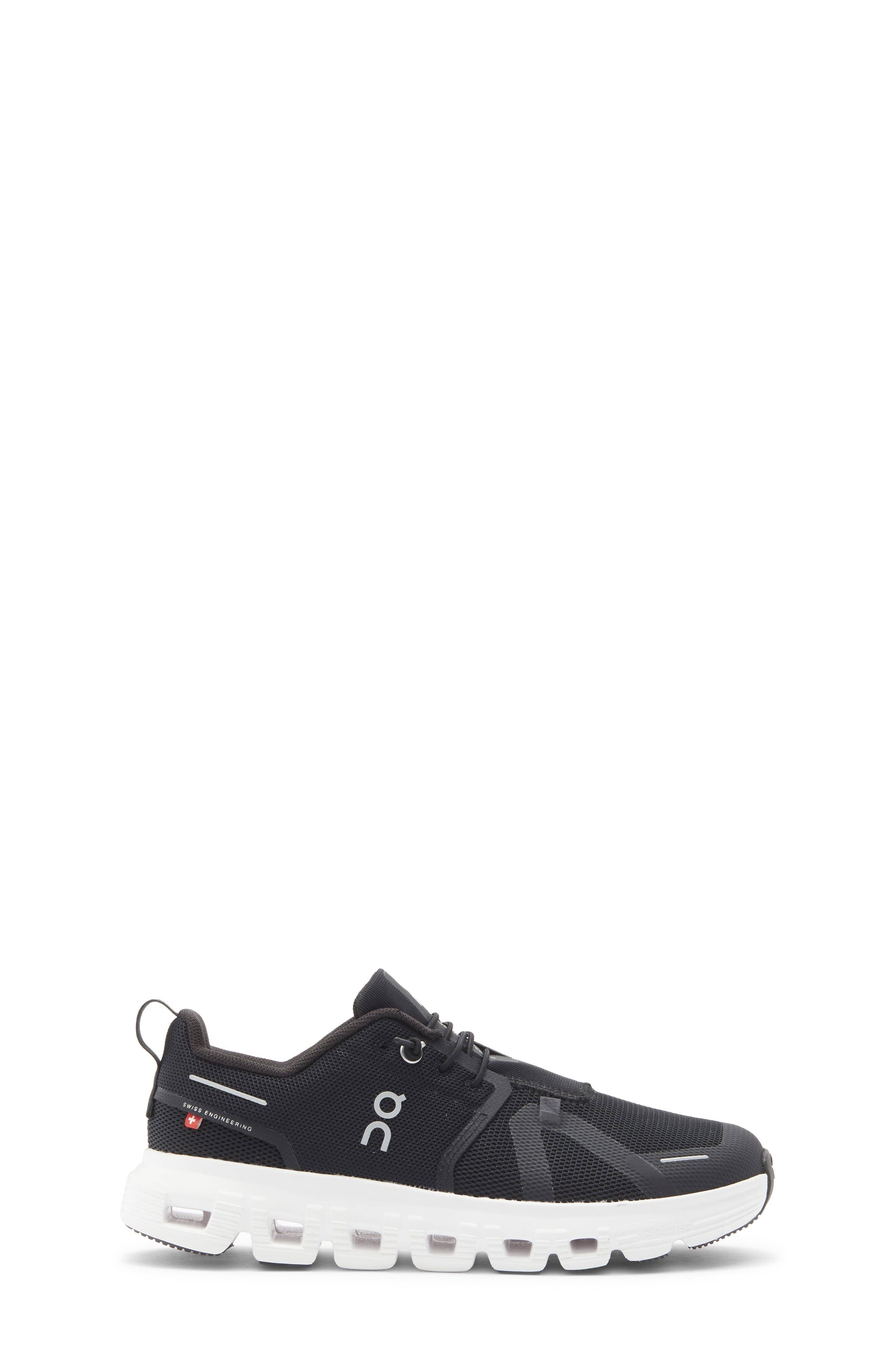 On Cloud Sky 2 Sneaker Black 4.5 New