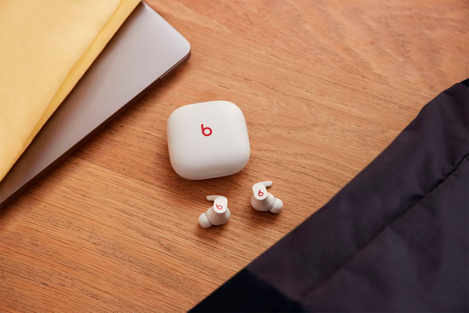 Beats Fit Pro Noise Cancelling Headphones & Earbuds White New