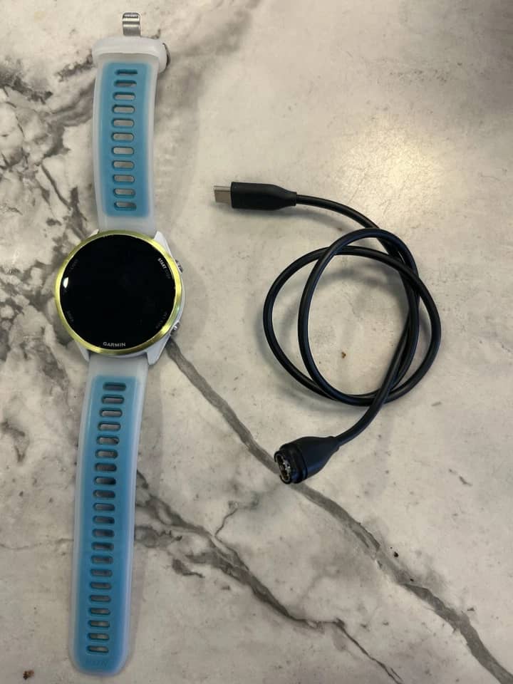 Garmin Forerunner 570 - 47mm Smartwatches Blue 42mm New