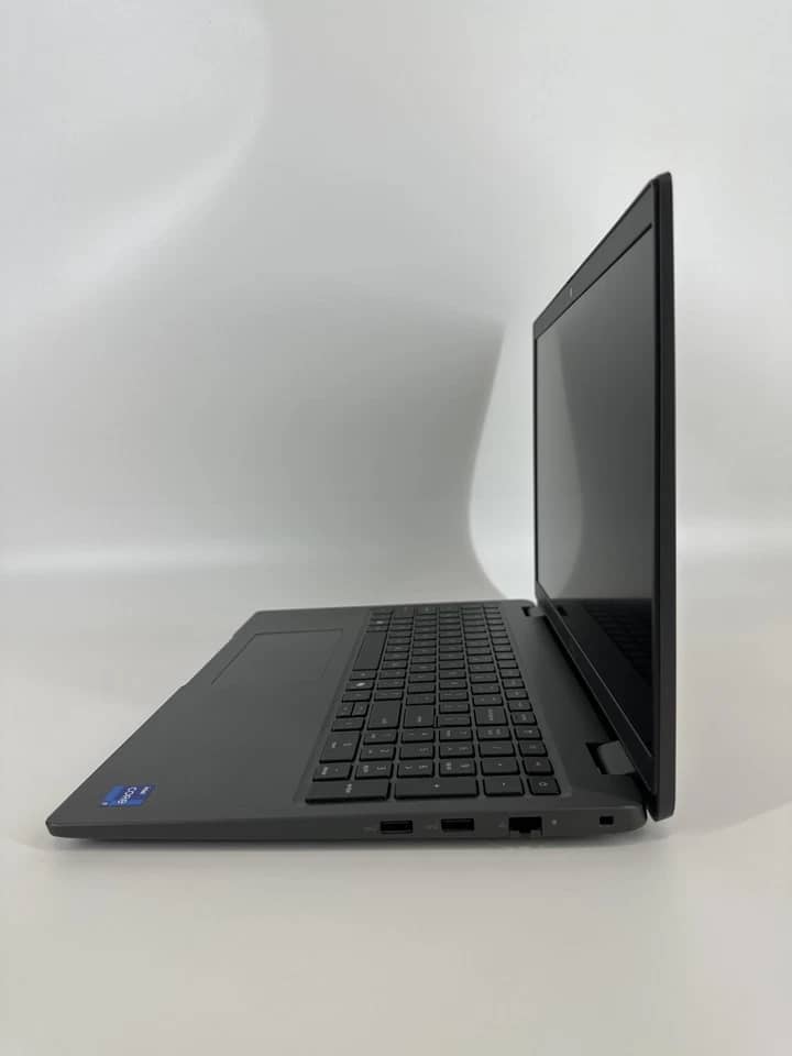 Dell Latitude 3550 Computers 128GB 16GB Used - Good